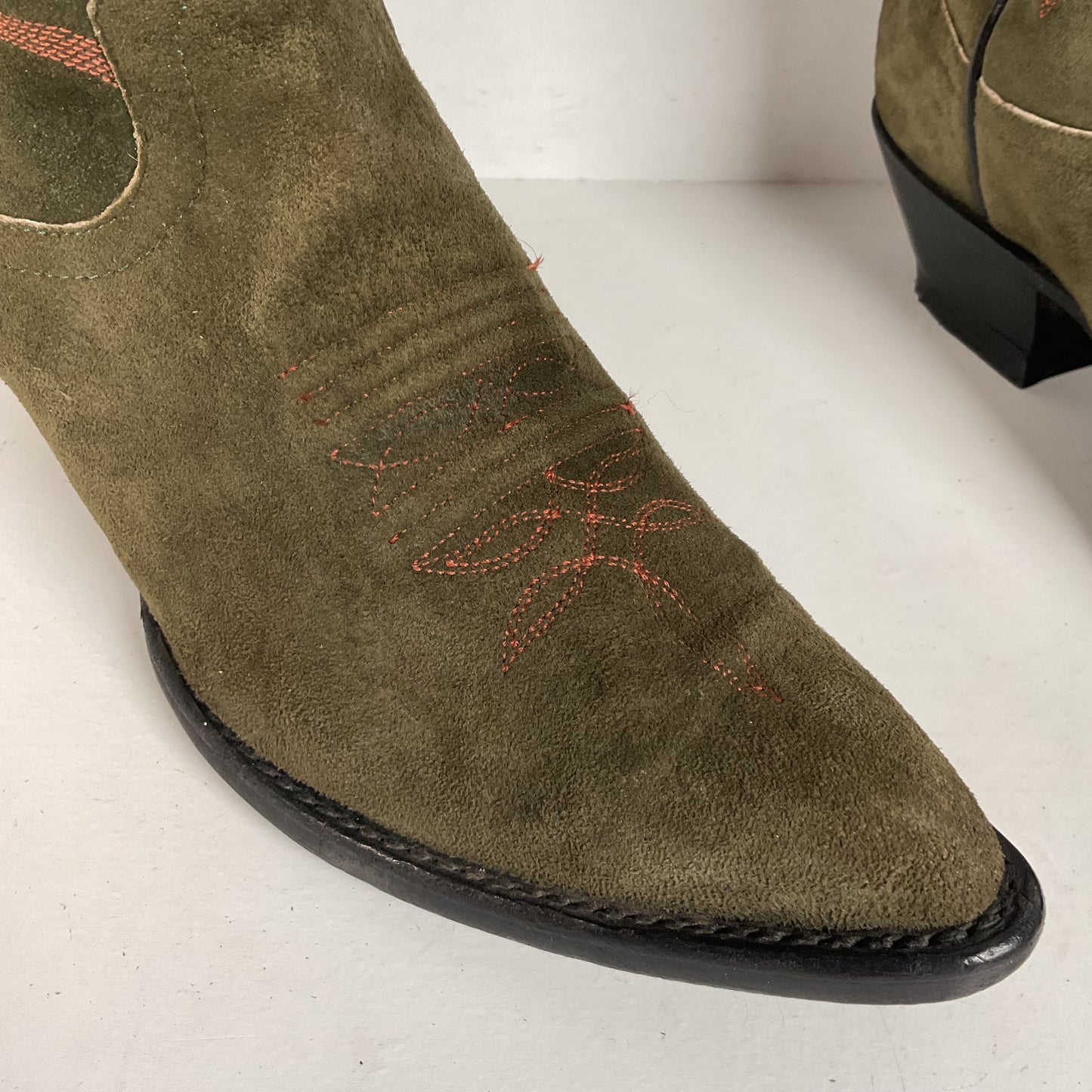 Vintage Hyer Cowboy Boots | 1980s | Olive Green Suede | Women’s 6.5 B