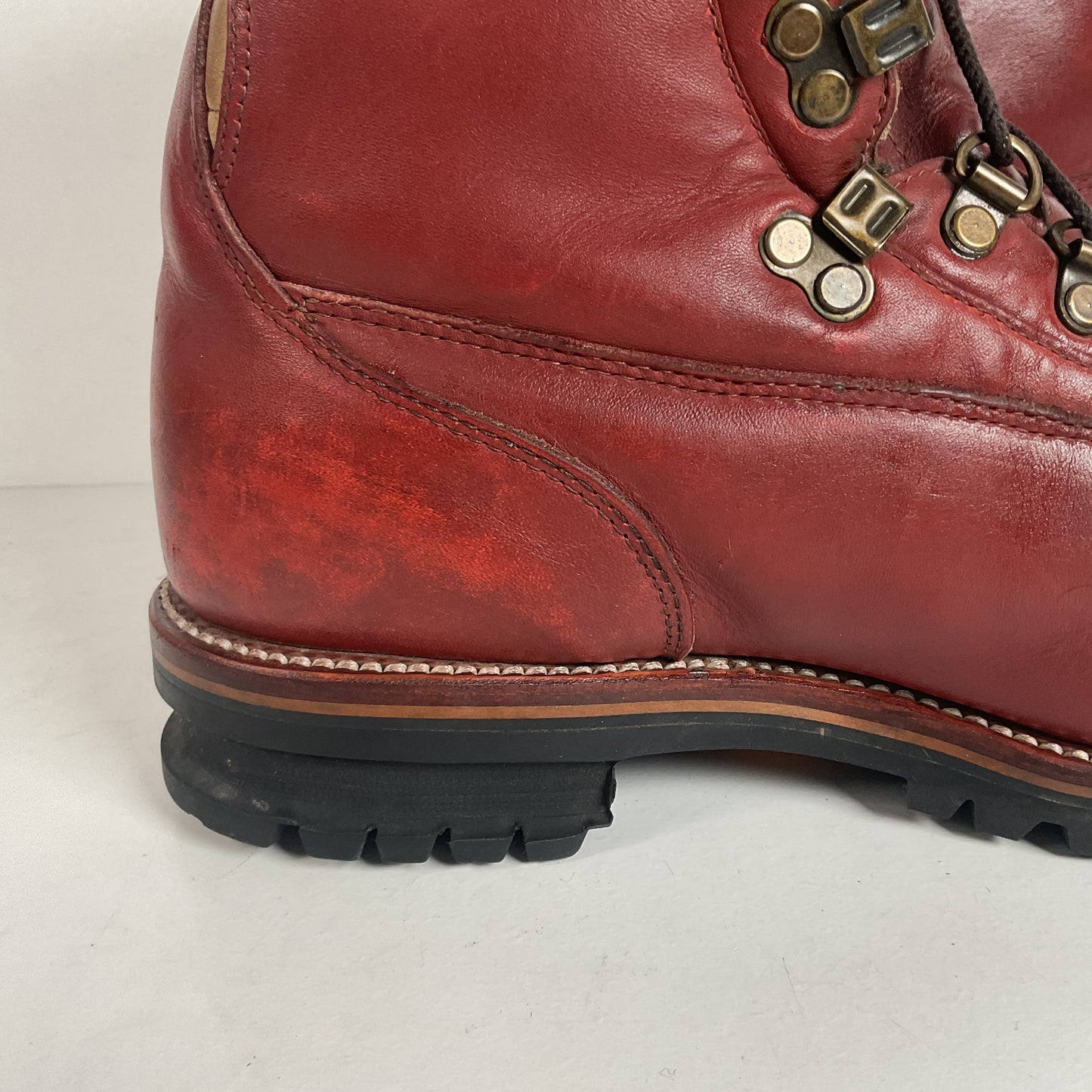 Chippewa Kush N’ Kollar Mountaineering Boots | Shearling | 6.5 E | Women’s 7.5