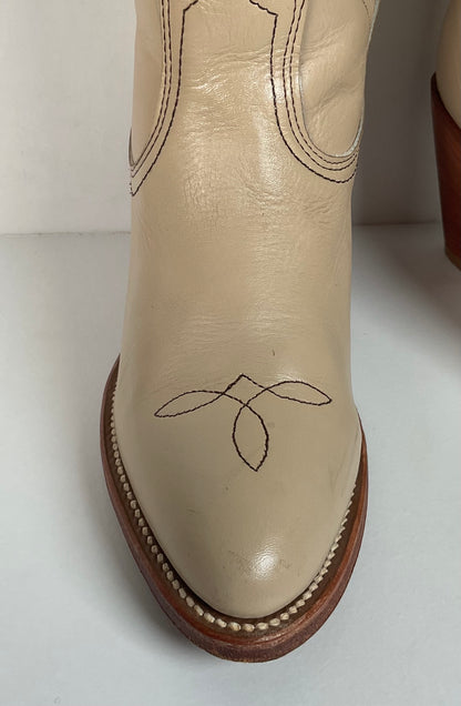 Vintage Frye Cowgirl Boots | Original Box | Alabaster | Women’s 8 B