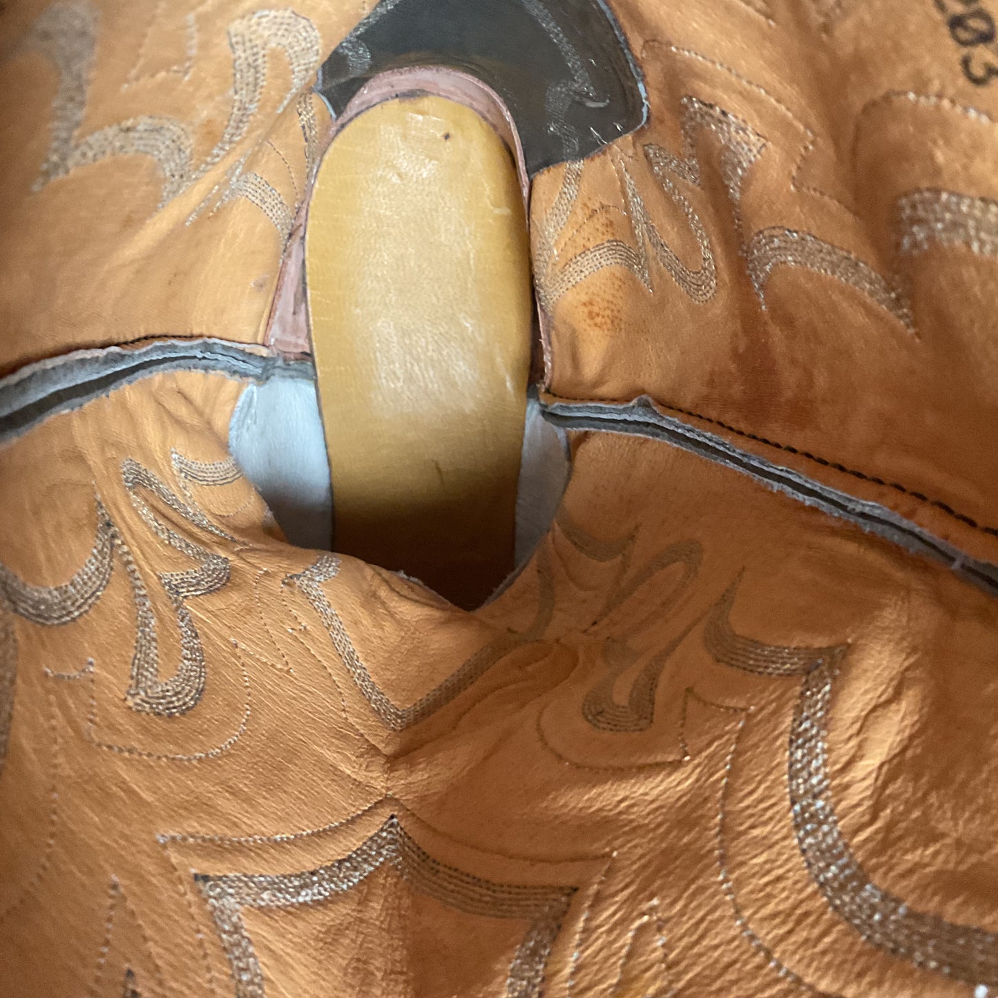 Vintage Nocona Bull Shoulder Cowboy Boots | USA Made | Grey | Men’s 12 D