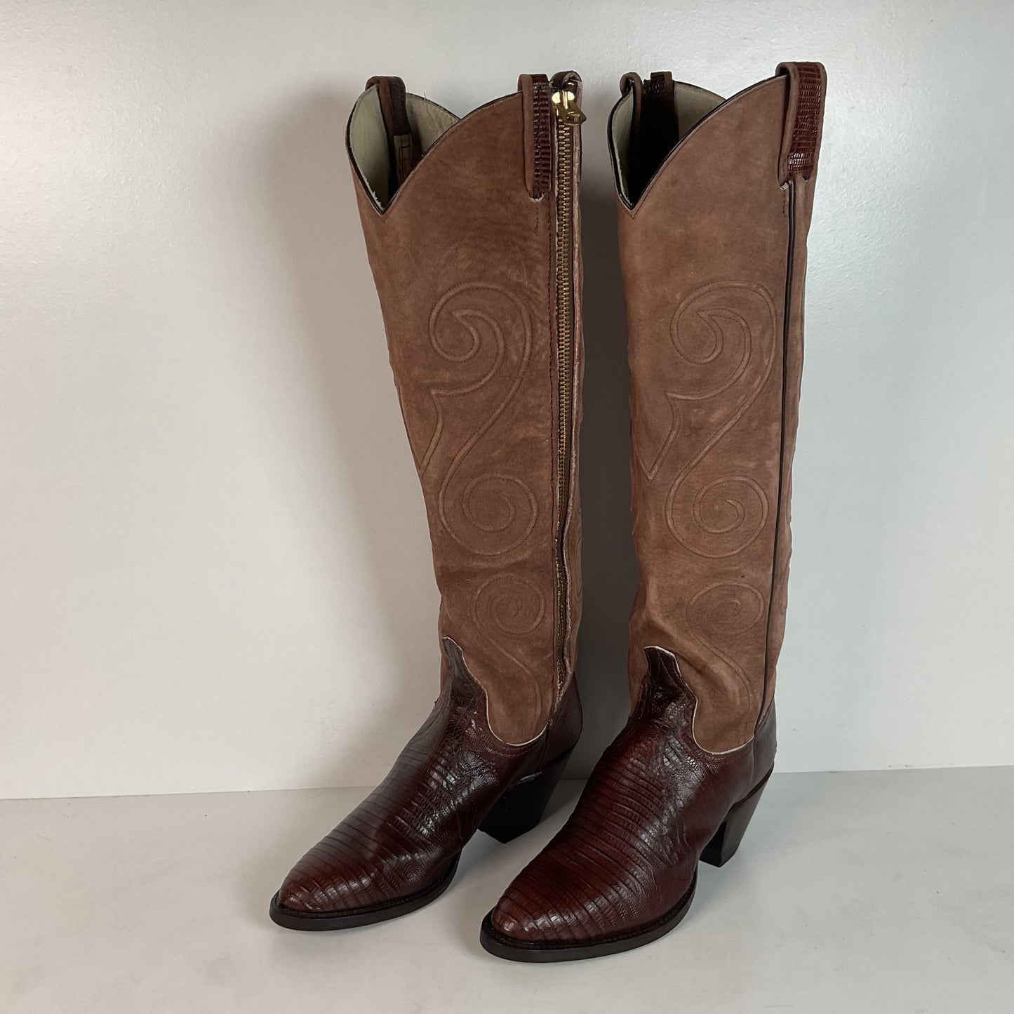 Vintage Larry Mahan Teju Lizard Cowgirl Boots | Pig Skin Suede Shaft | 6.5 B