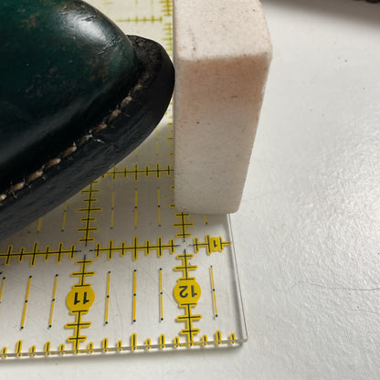 Vintage 1960s Tony Lama Emerald Green Cowboy Boots 10 E Distressed Gold Label