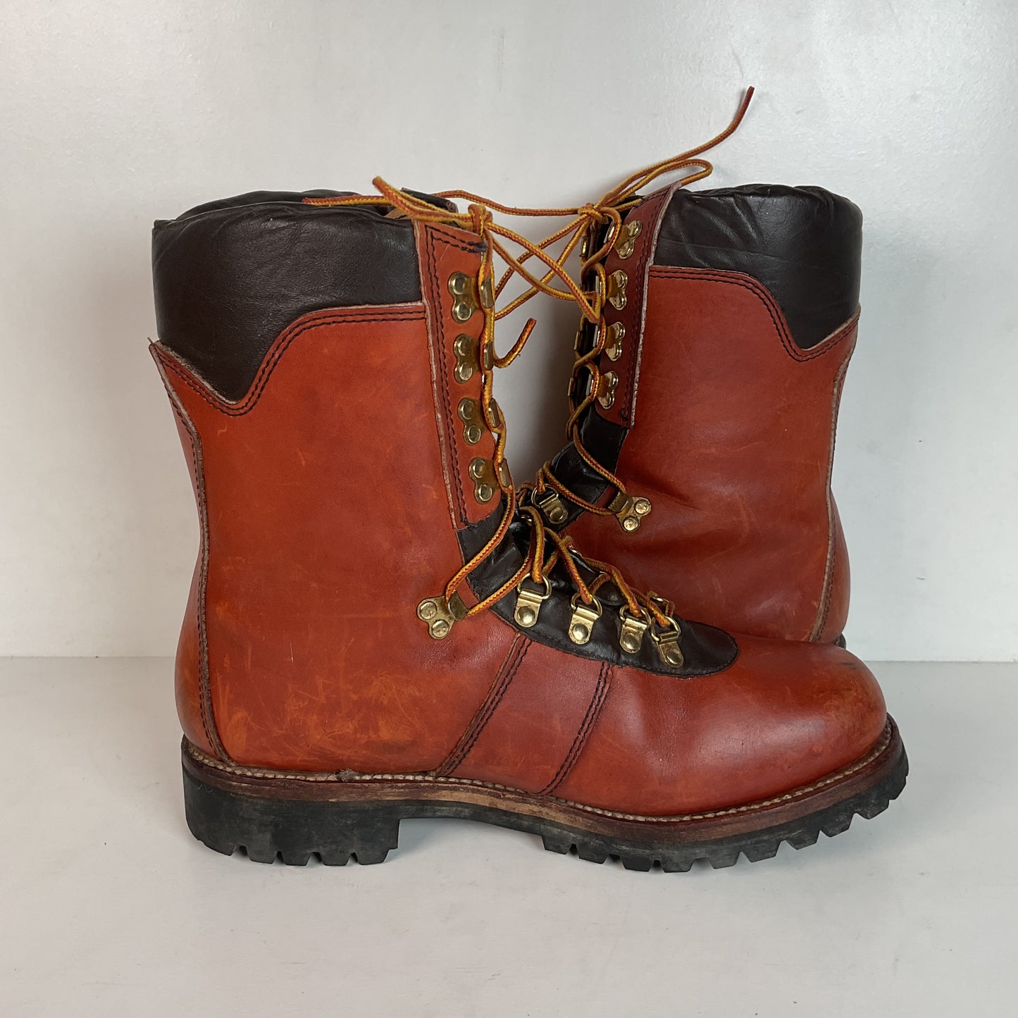 Vintage 1980s Wolverine Mountaineering Boots 11 E USA Vibram Lug Insulated