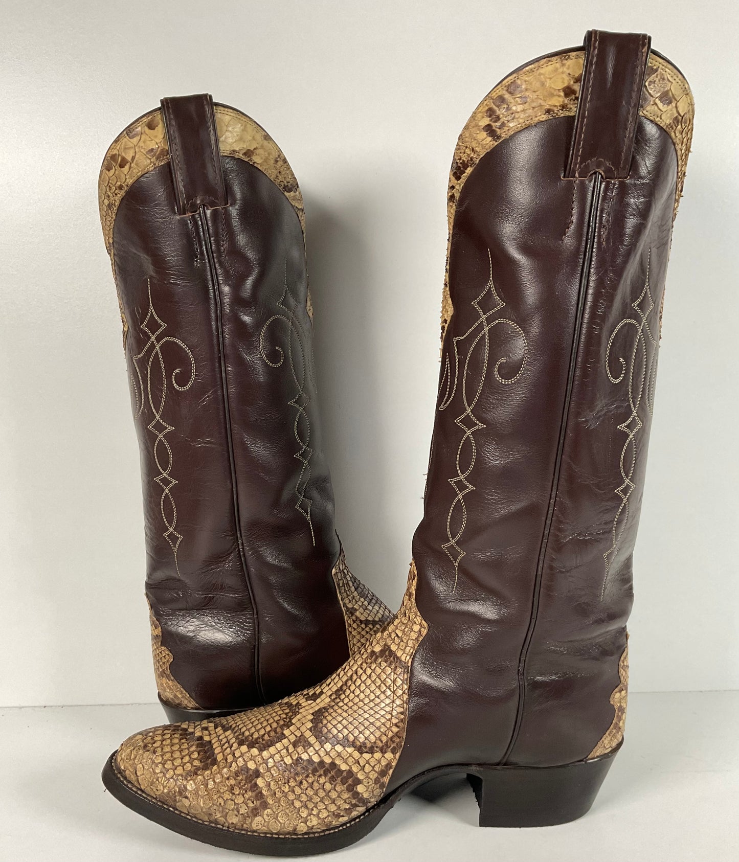 Vintage 70s Justin Front Cut Python Cowboy Boots 9.5 D USA Made Triad Snakeskin