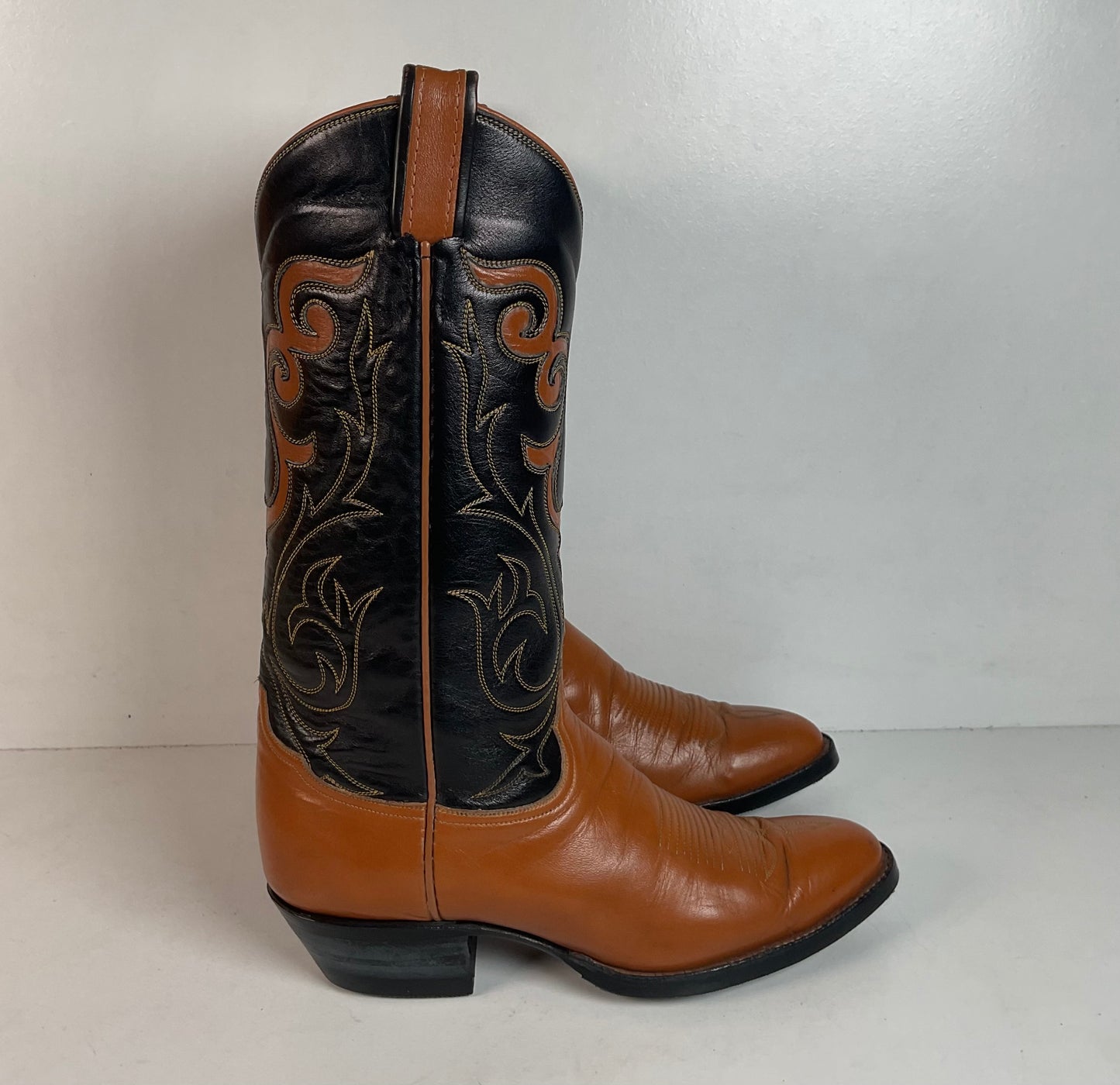 Vintage Tony Lama Longhorn Cowboy Boots | ￼Gold Label | Men’s 8.5 | Women’s 10
