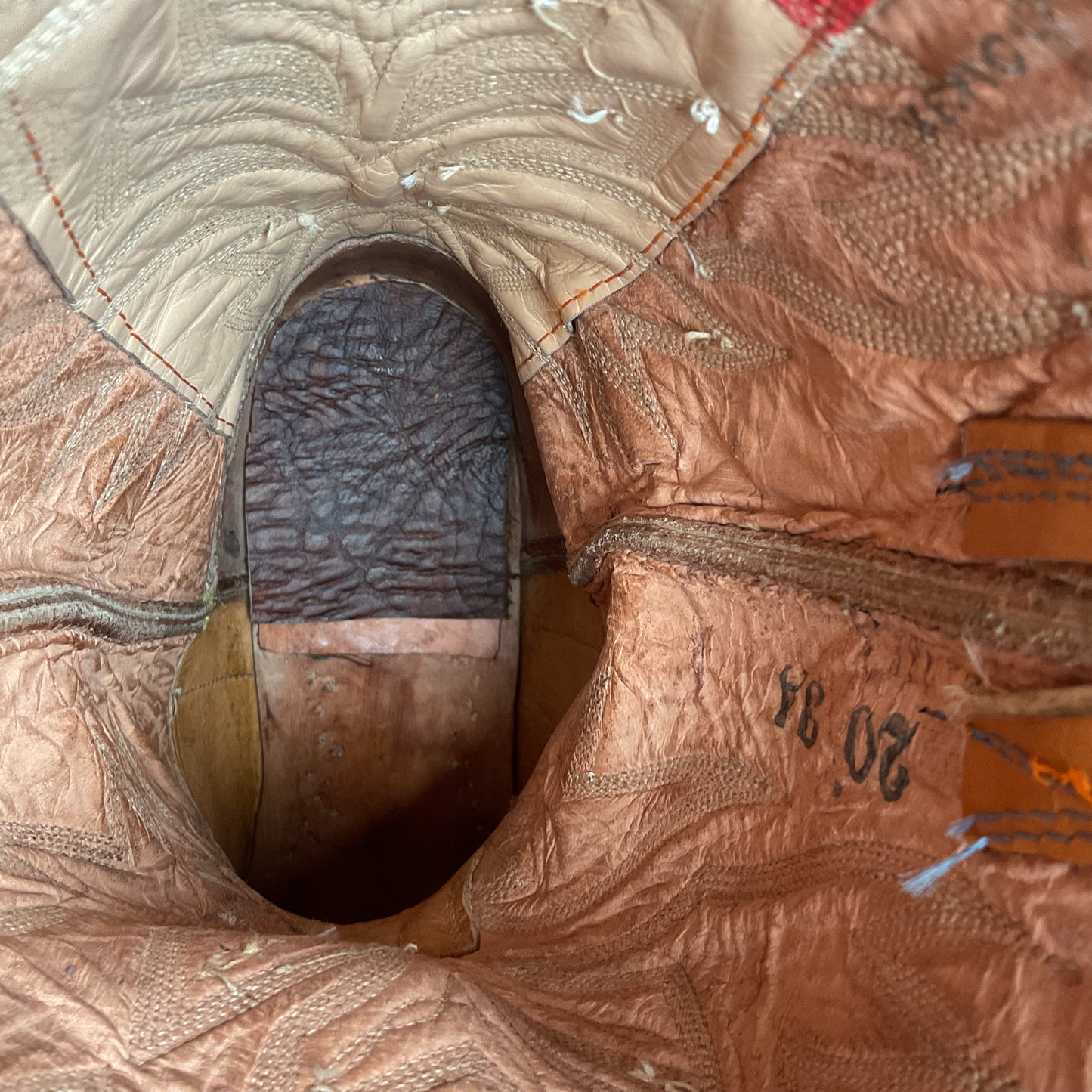 1960s Cowtown Handmade Cowboy Boots 13 D Pumpkin Orange Lizard Wingtip