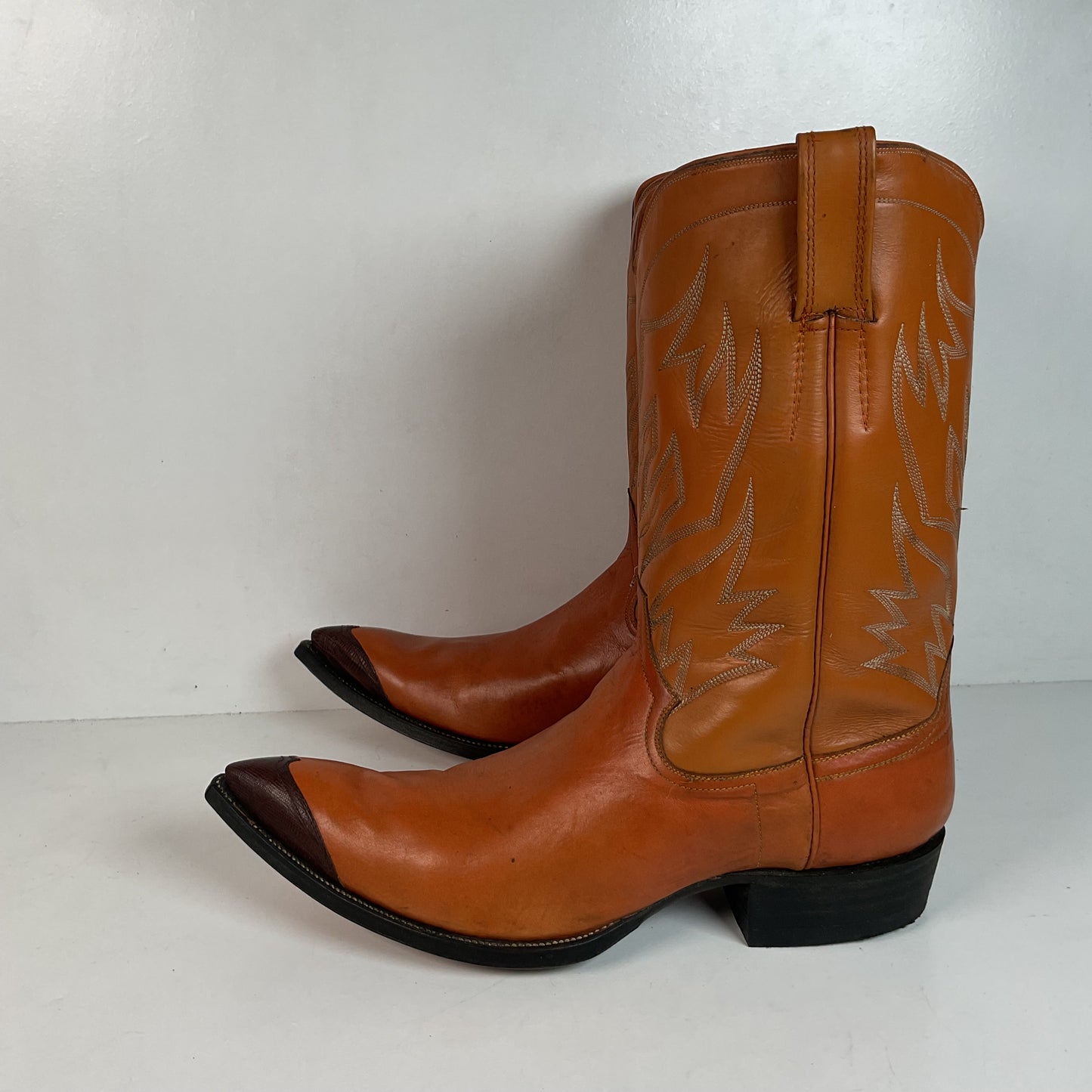 1960s Cowtown Handmade Cowboy Boots 13 D Pumpkin Orange Lizard Wingtip