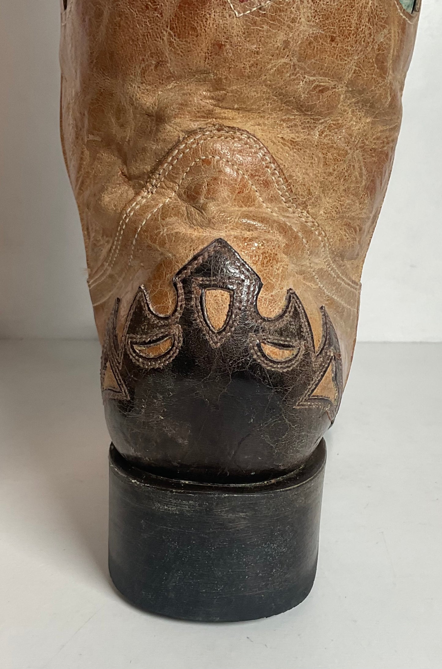 Corral Heart BreakerCowgirl Boots 11 M Wingtip Tooled Revolver Inlay