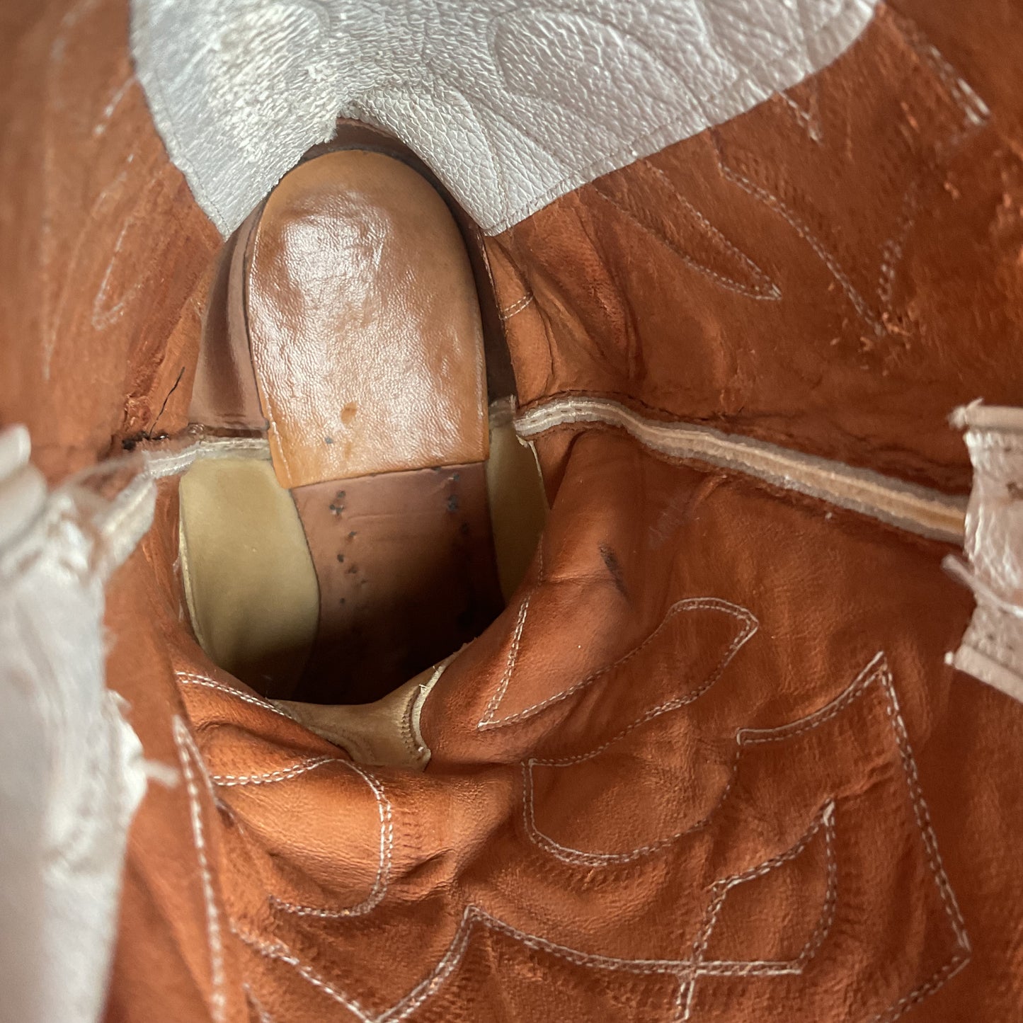 Vintage Justin White Label Cowboy Boots | USA Made | Men’s 9.5 D