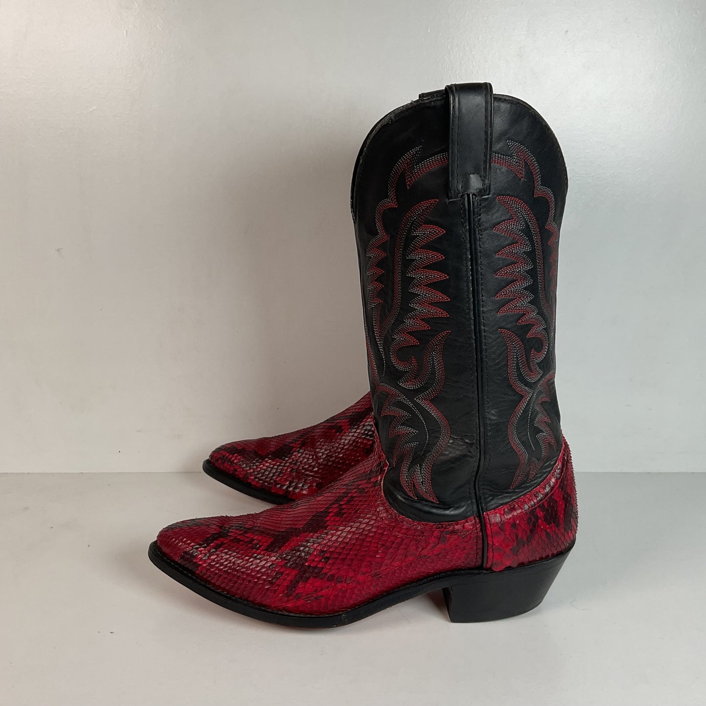 Vintage Red Python Snakeskin Cowboy Boots 11 D USA Made Front Cut