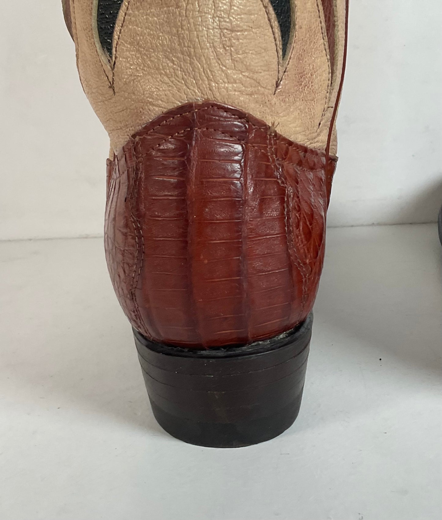 Tony Lama Royal Caiman Cowgirl Boots 7.5 M Belly Cut Tooled