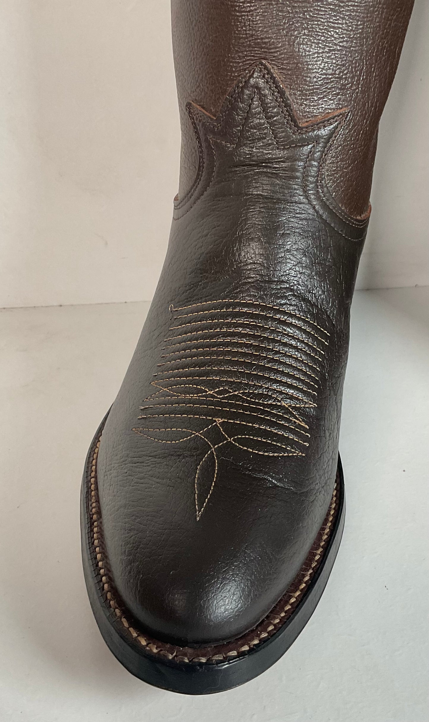 Vintage 1960s Tony Lama Water Buffalo Cowboy Boots 8.5 D Exotic Gold Label