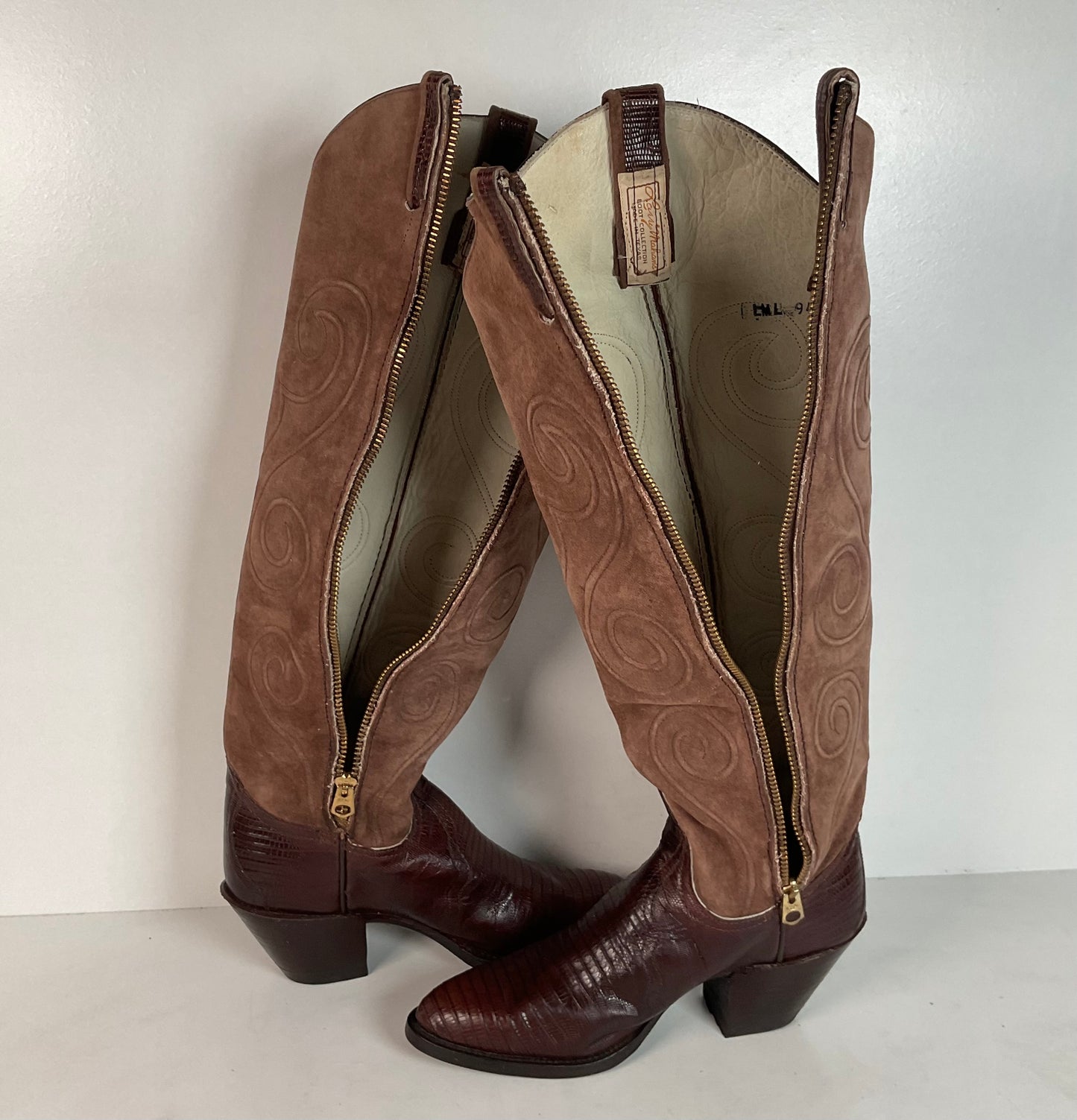Vintage Larry Mahan Teju Lizard Cowgirl Boots | Pig Skin Suede Shaft | 6.5 B