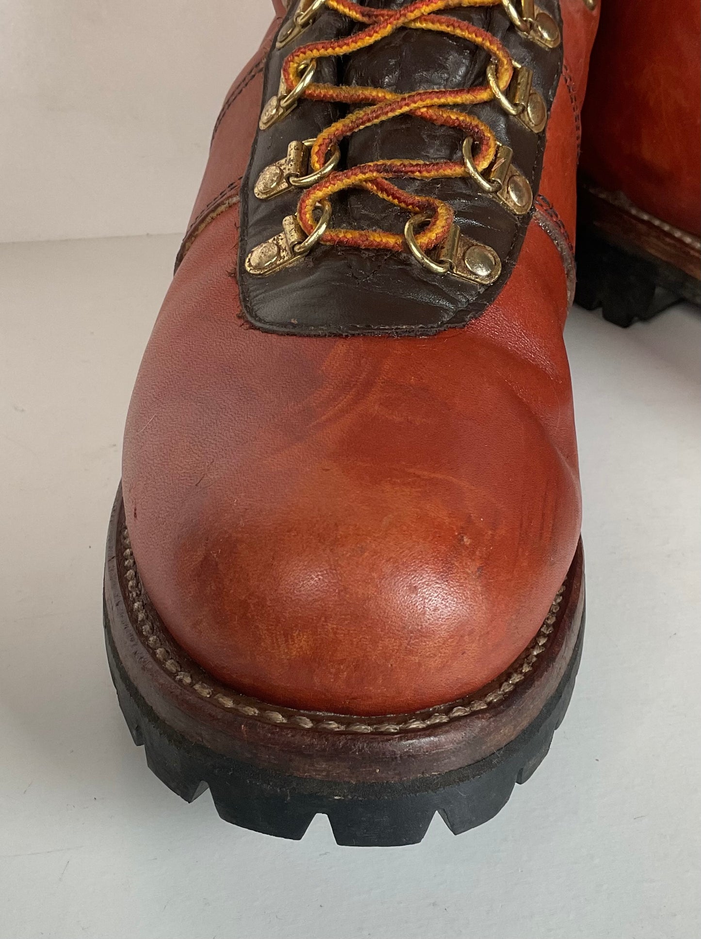 Vintage 1980s Wolverine Mountaineering Boots 11 E USA Vibram Lug Insulated