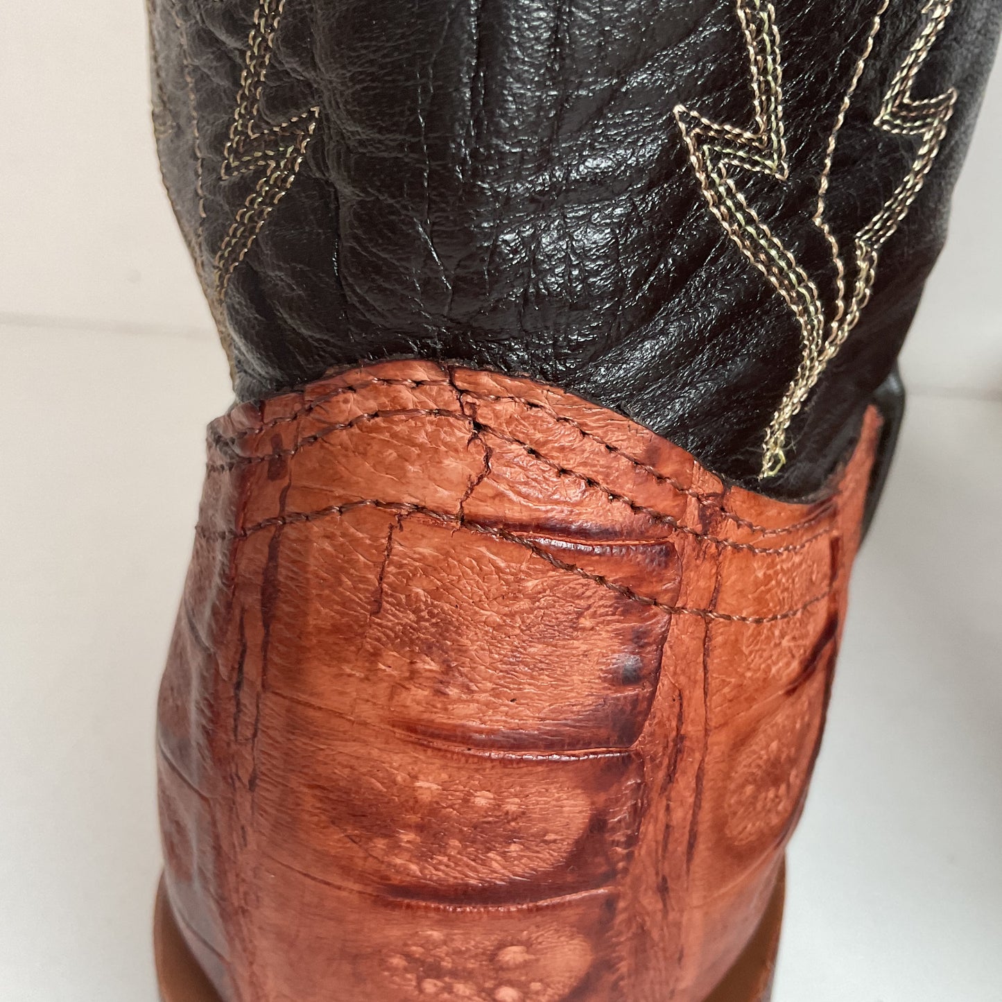 Fenoglio Large Scale Crocodile Cowboy Boots 8.5 E USA Made Exotic Factory Second