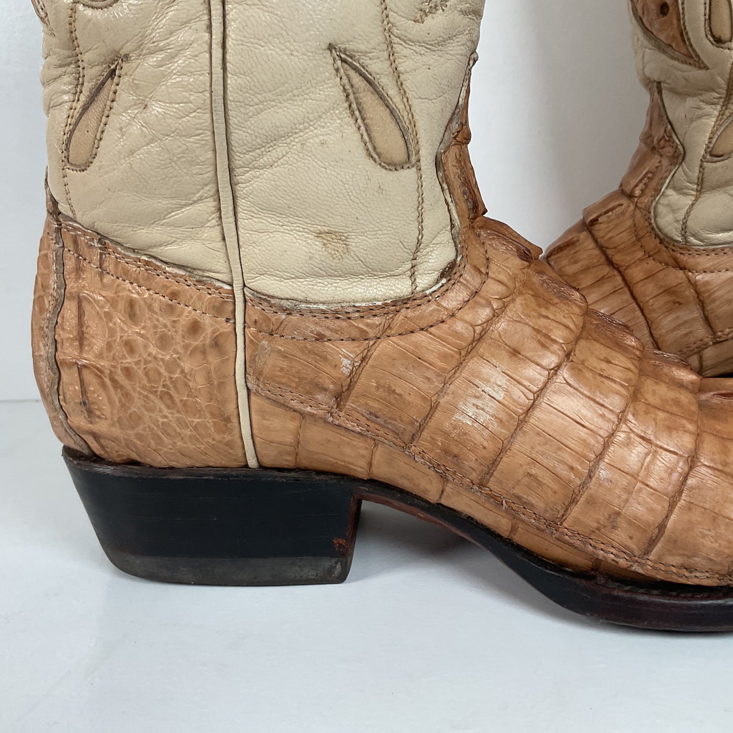 Cuadra Butterfly Cowgirl Boots | Caiman Tail | Tooled Inlays | Women’s 6.5