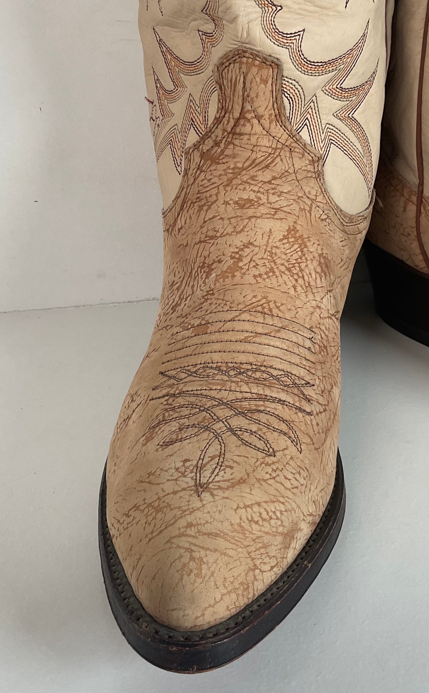 Vintage Dan Post Sueded Shoulder Cowboy Boots 10 D USA Crème Custom