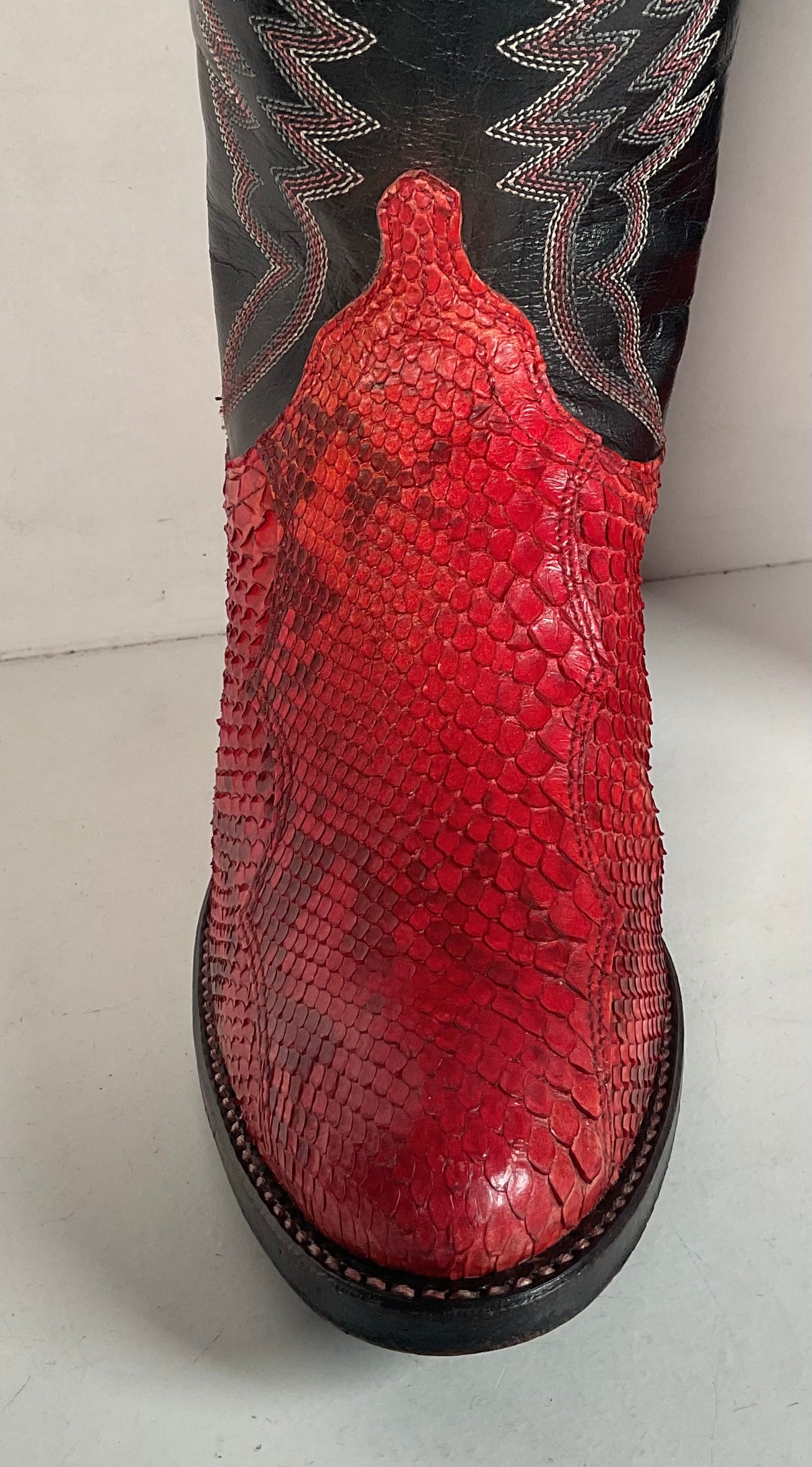 Vintage Dan Post Red Python Snakeskin Cowgirl Boots 7 M USA Made