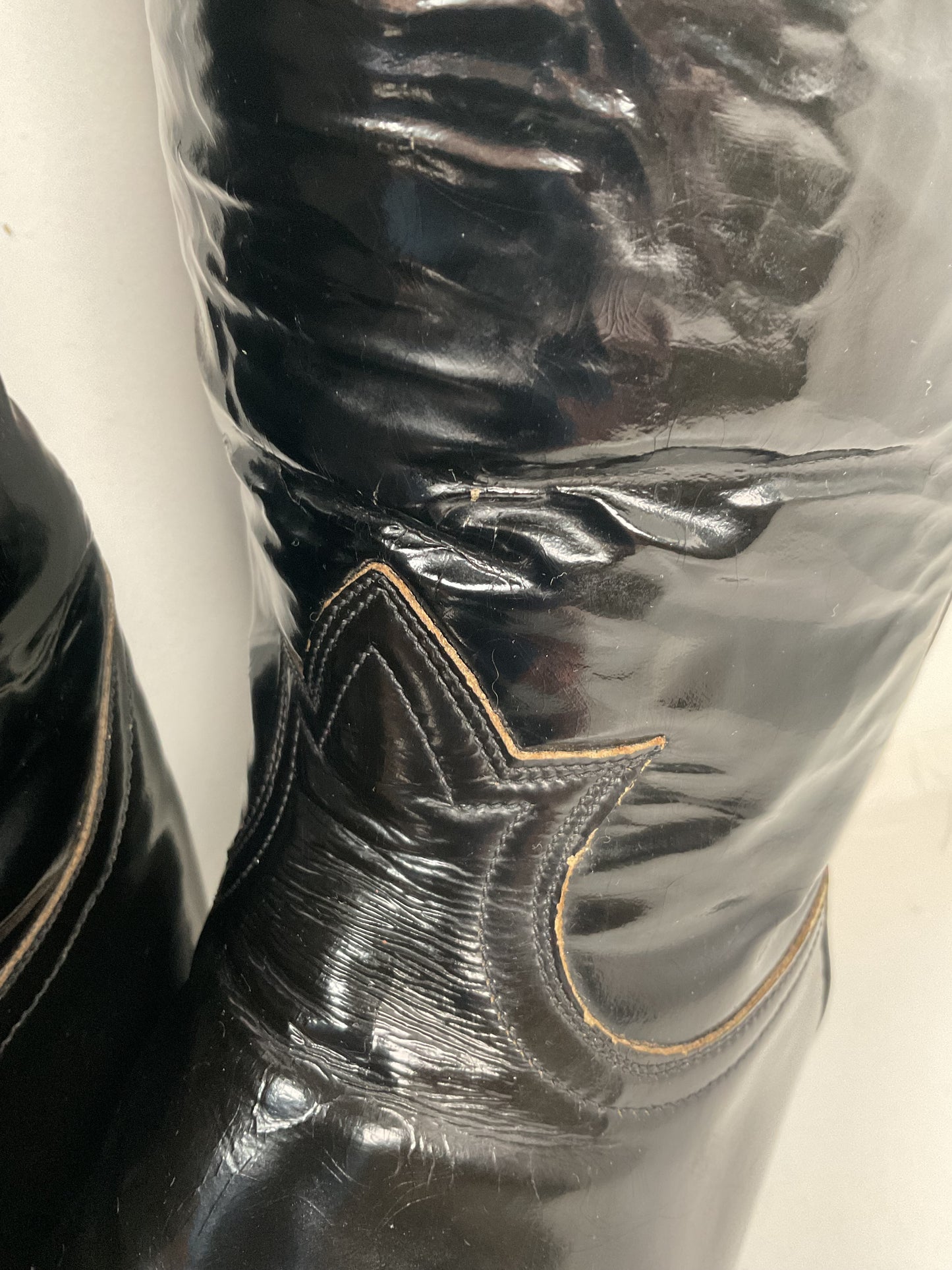 Late 1960s Tony Lama Patent Leather Cowboy Boots 10.5 D Glossy USA Made