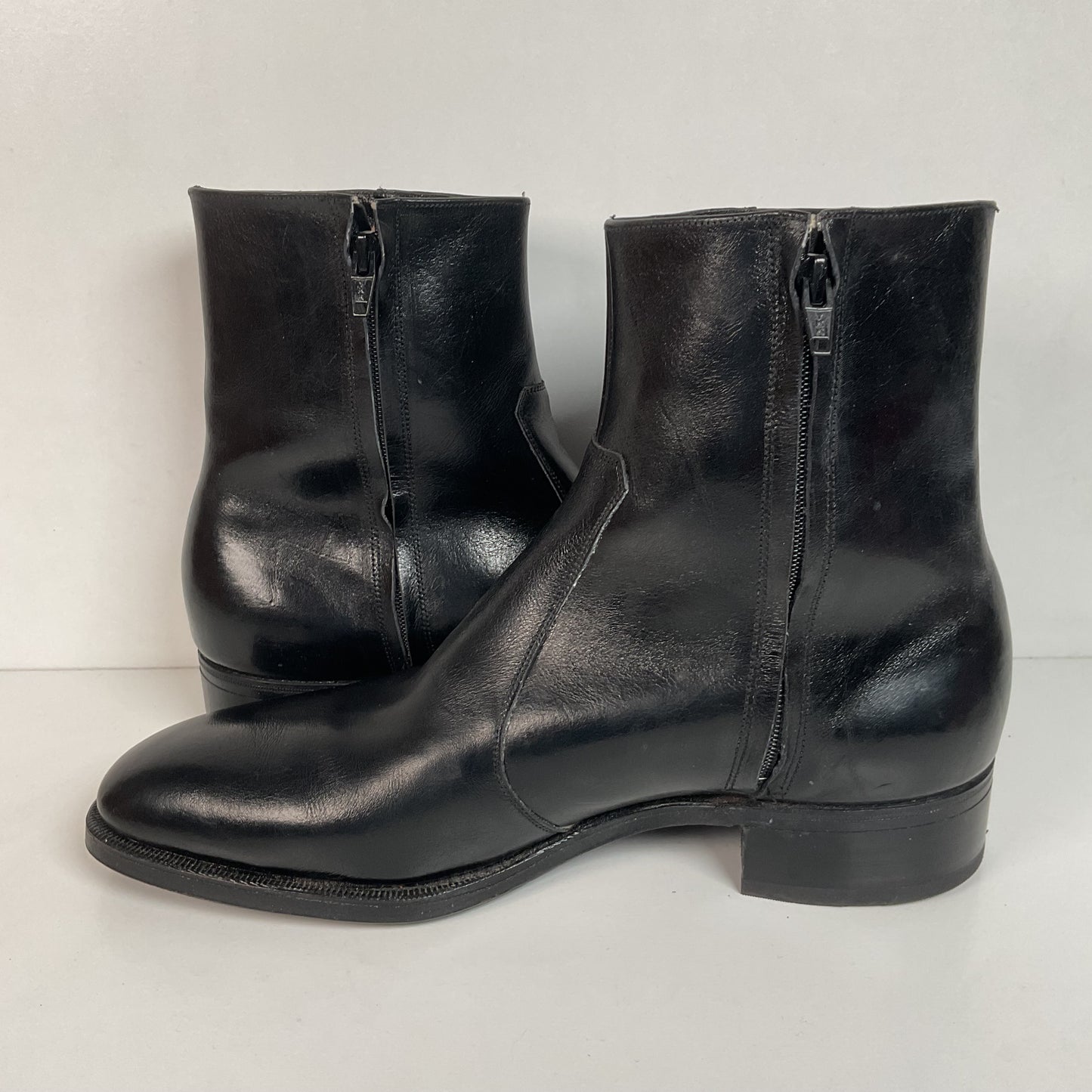 Vintage Florsheim Black Leather Chelsea Boots 10.5 C New Old Stock