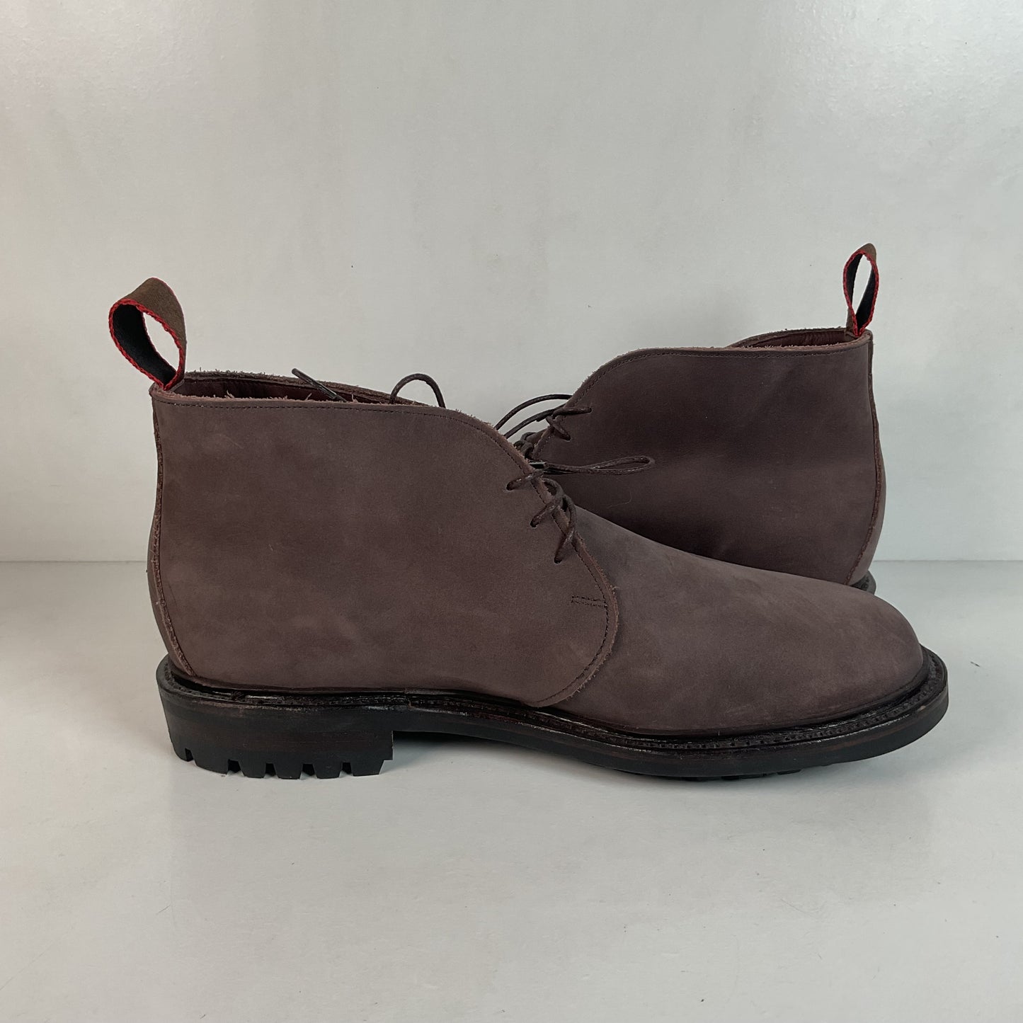 Allen Edmonds Grey Horween Nubuck Chukka Boots 9 3E Survey Port Washington