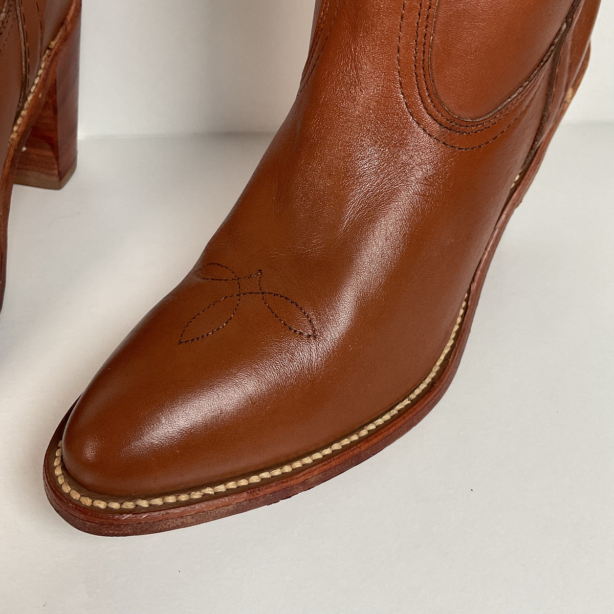 Vintage Frye Cowgirl Boots | USA Made | Brown | Women’s 9 B
