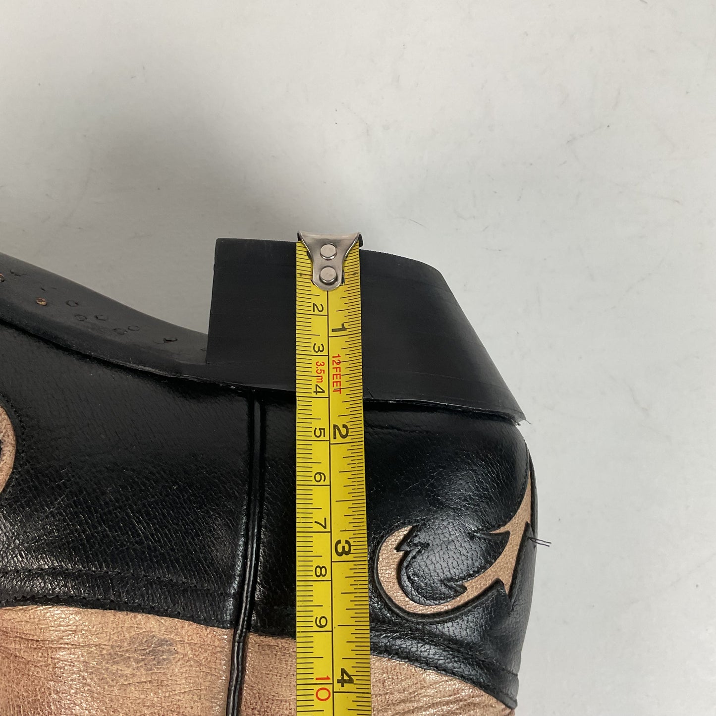 Tony Lama Cowgirl Boots — Tooled Inlay — USA Made — 8.5 M