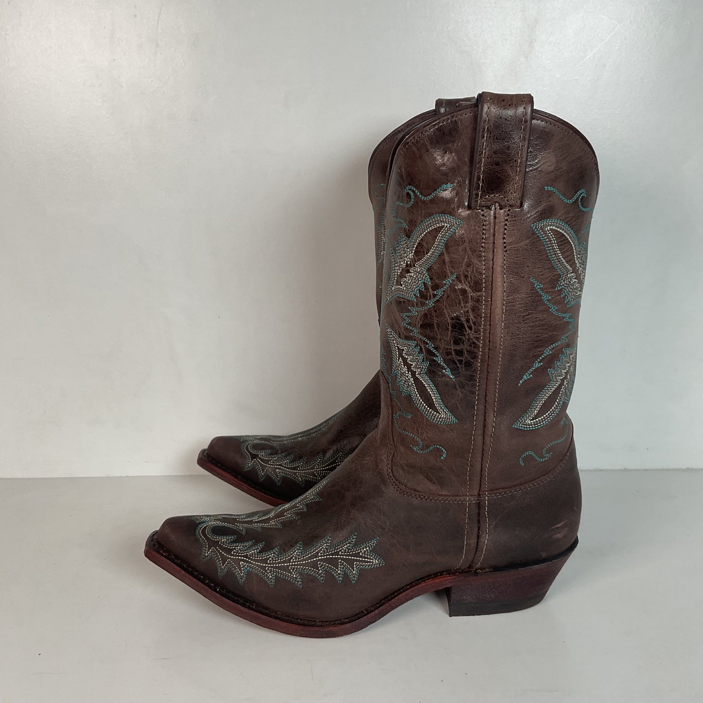 Justin Women’s Bent Rail Cowgirl Boots 9 B Distressed Chocolate Puma