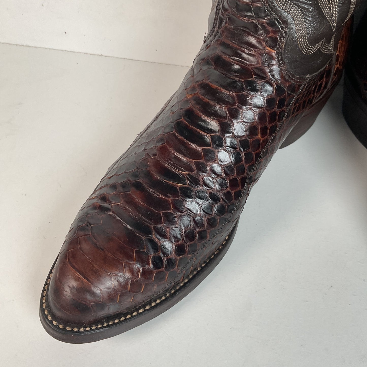 Vintage Texas Imperial Cowboy Boots 9.5 D Python Snakeskin Back Cut