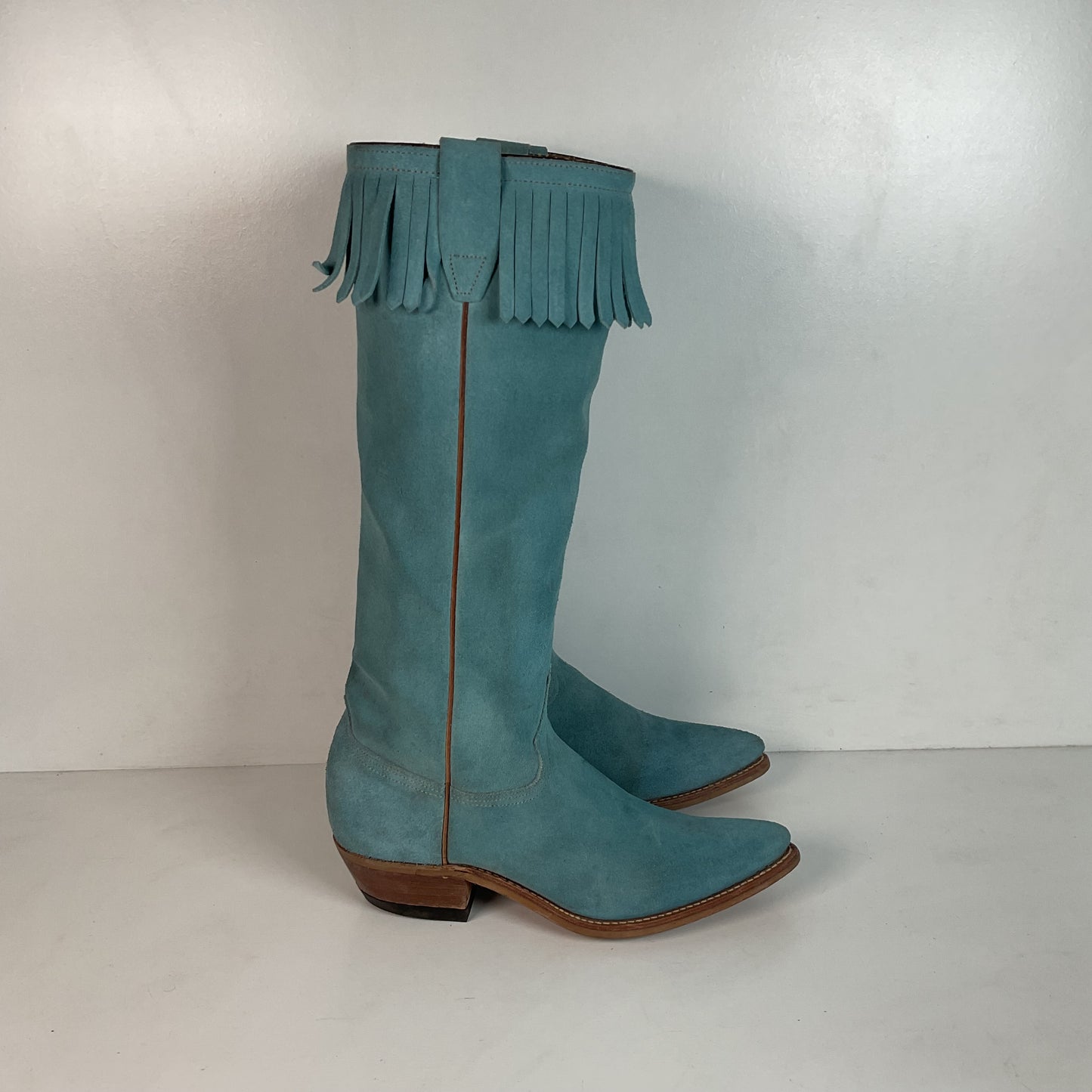 Vintage Wrangler 16.5” Rough Out Suede Cowgirl Boots 6.5 M Fringe Powder Blue