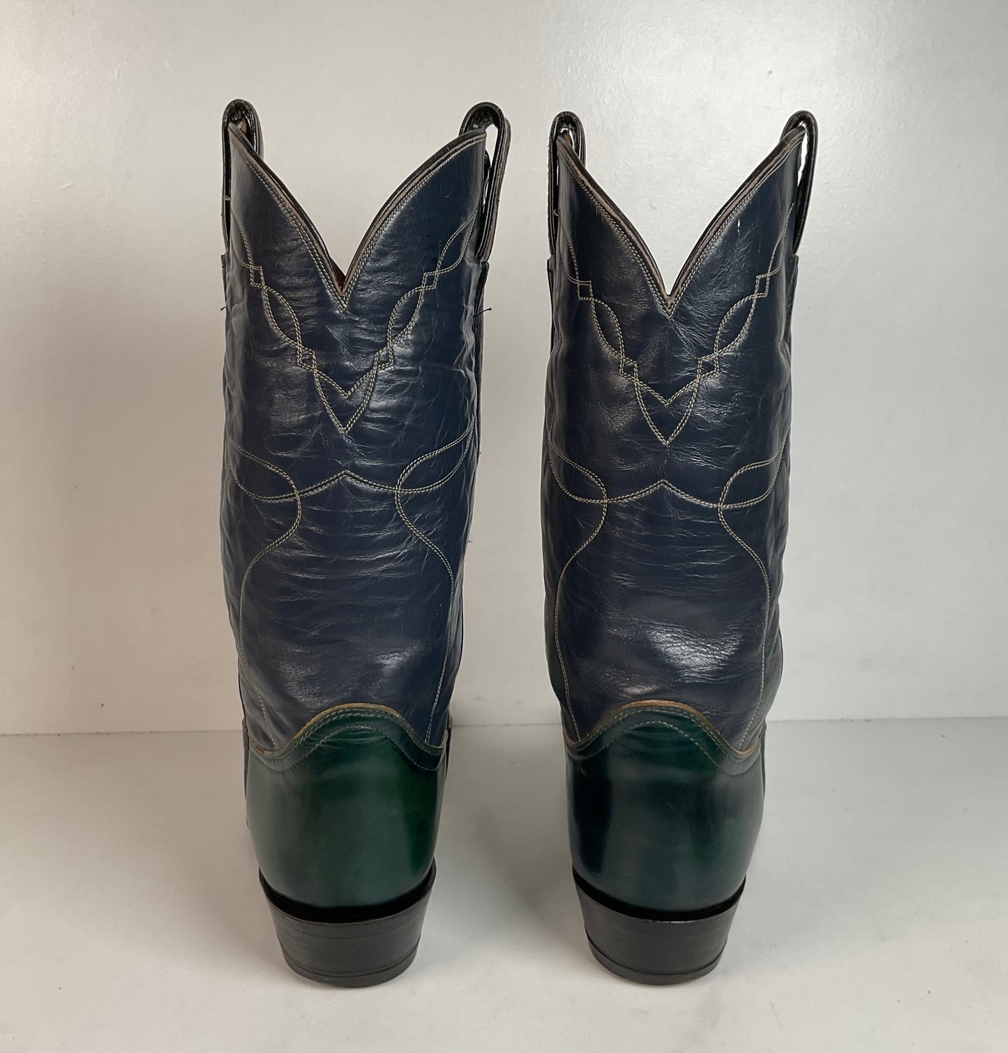 Vintage 1960s Tony Lama Emerald Green Cowboy Boots 10 E Distressed Gold Label