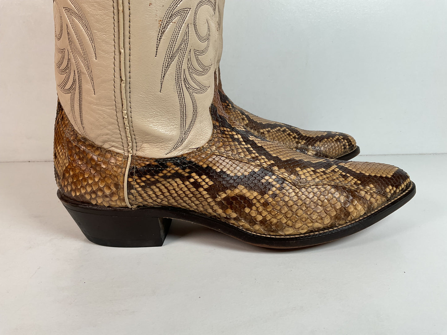 Vintage Laredo Front Cut Python Cowboy Boots 12 D USA Made Snakeskin