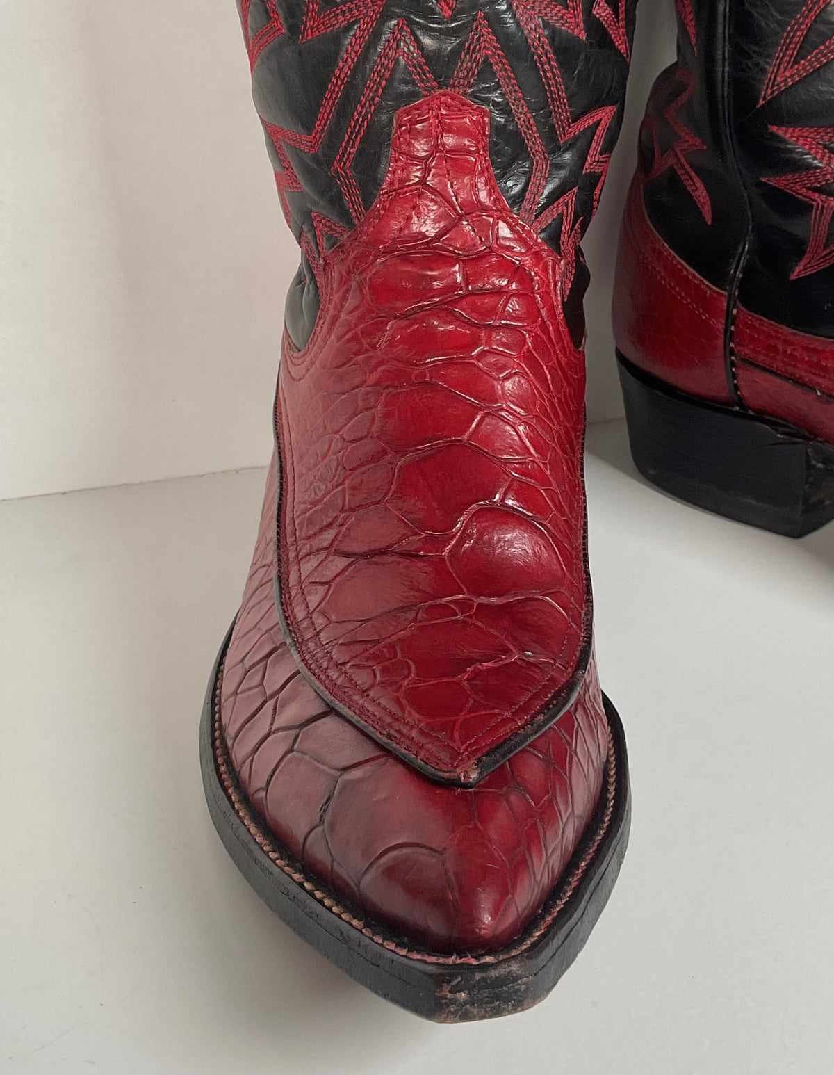 Vintage Cowtown Algonquin Toe Cowboy Boots | Pre-Ban Sea Turtle | Red | Men’s 8 D