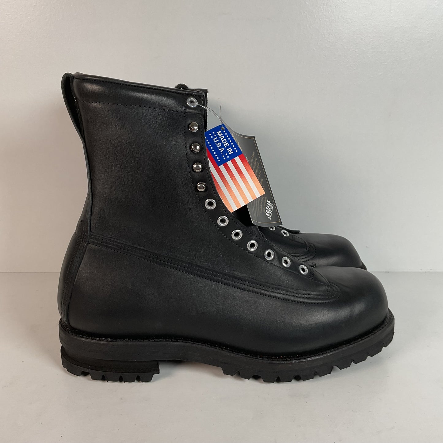 Abilene’s Golden Retriever Ski Mountain Boots | USA Made | DSCP | 11.5 D