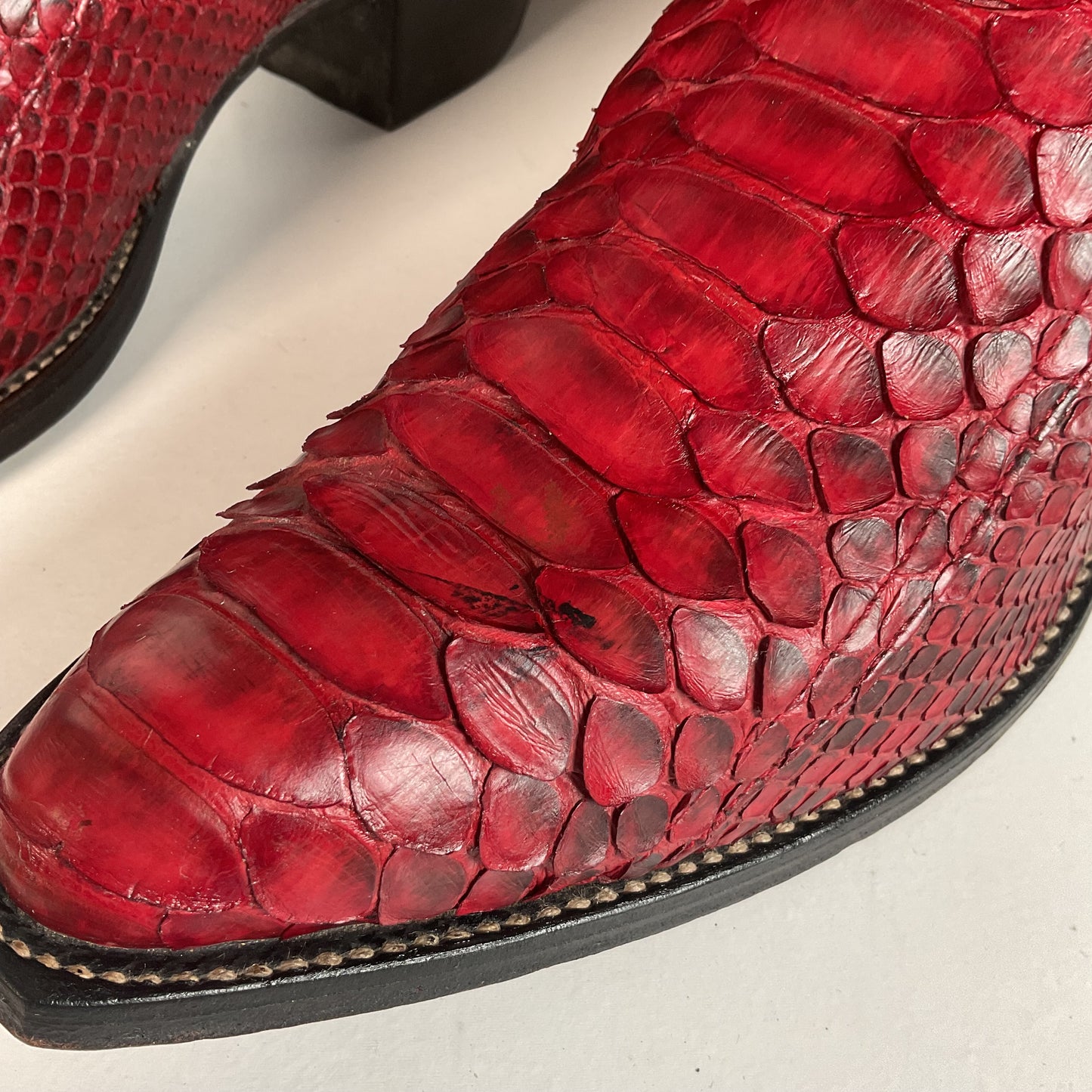 Vintage Larry Mahan Cherry Red Python Snakeskin Cowboy Boots 9.5 D Back Cut