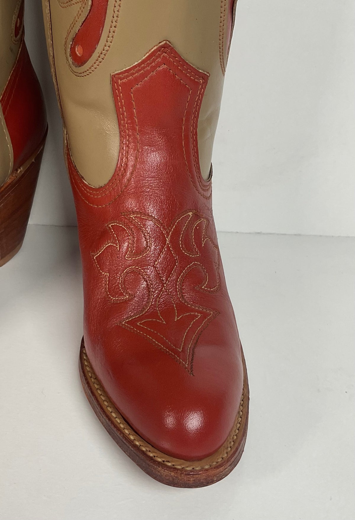 Vintage Capezio Butterfly Cowgirl Boots | Tooled Inlays | USA Made | Women’s 8 M