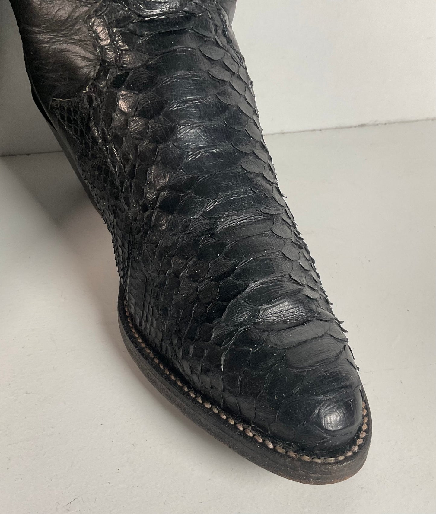 Vintage Larry Mahan Tall Black Cowgirl Boots | Python Snakeskin | 7 B