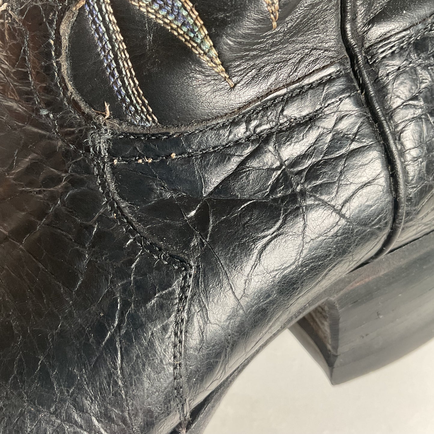 Vintage 1960s Justin Black Sea Turtle Cowboy Boots 10 D USA Made Fort Worth Label Pre-Ban