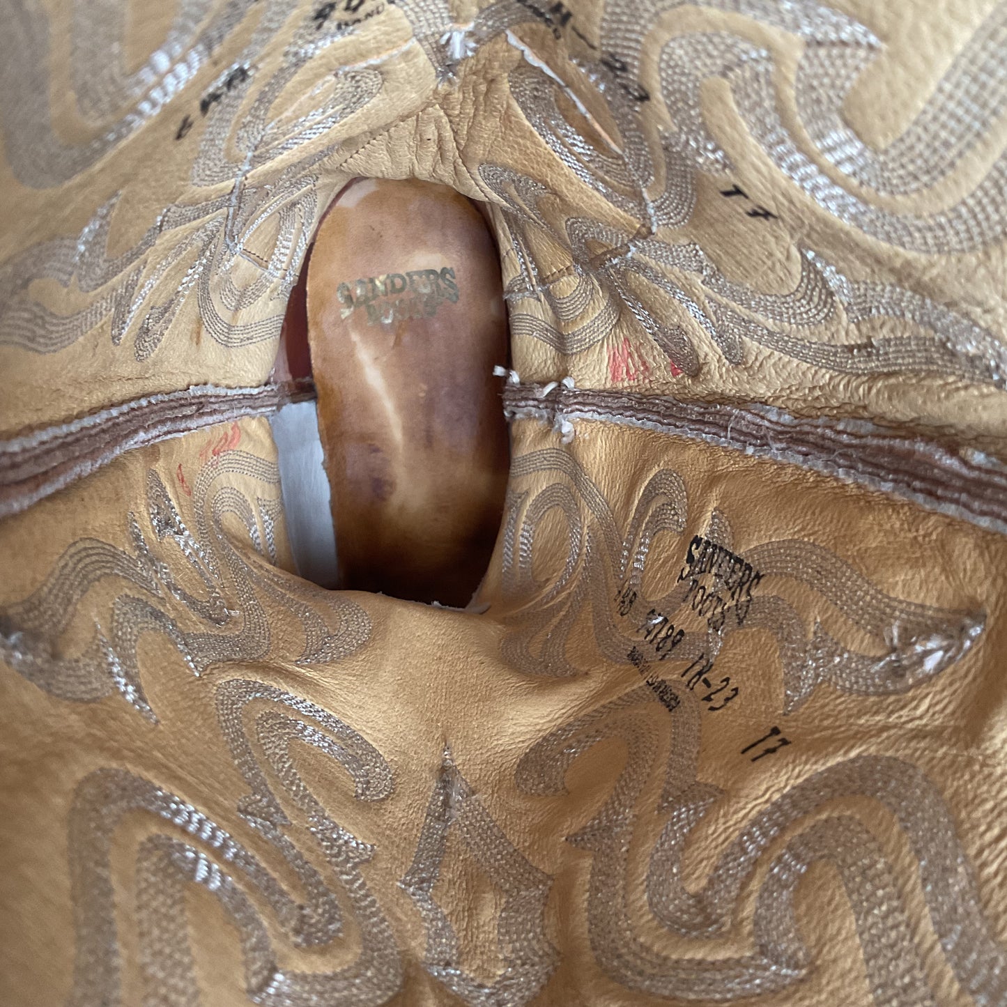 Vintage Sanders Cowgirl Boots 6.5 B Snip Toe Hand Crafted