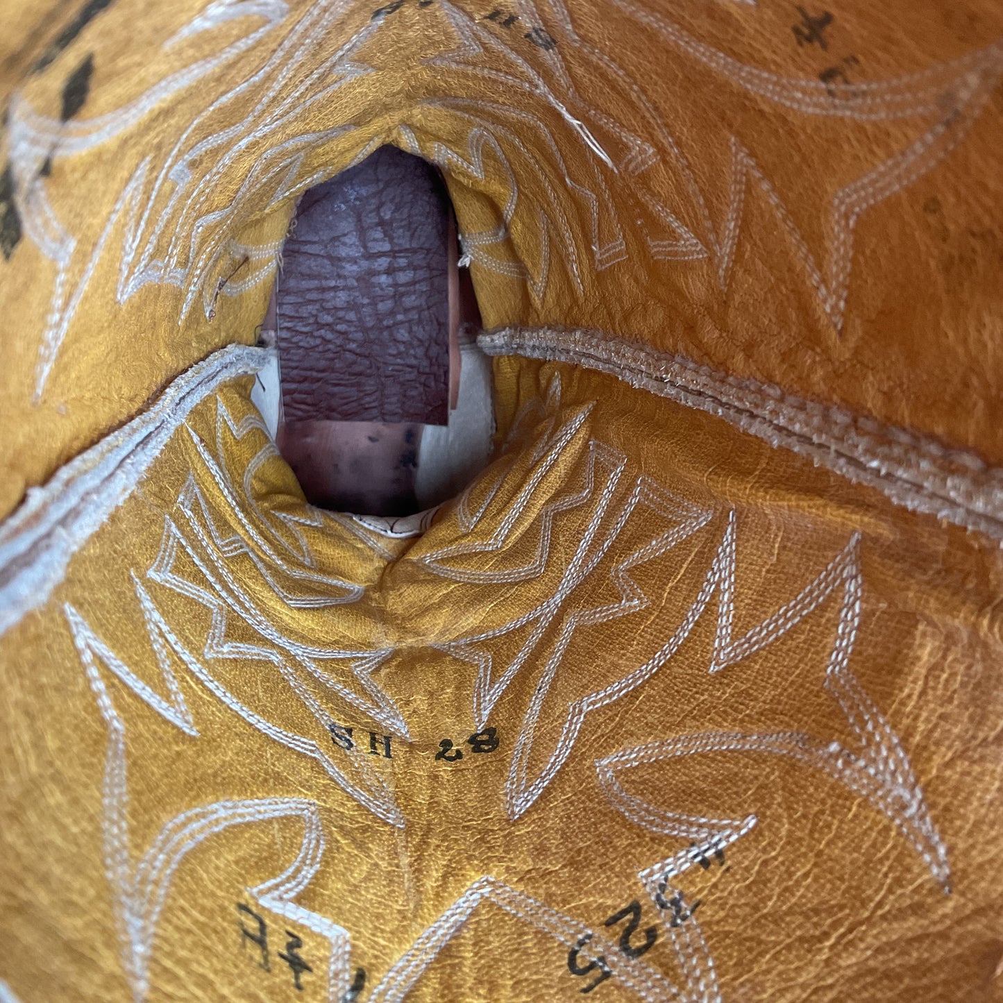 Vintage Buckaroo Cowgirl Boots 7.5 B Punchy Butterscotch
