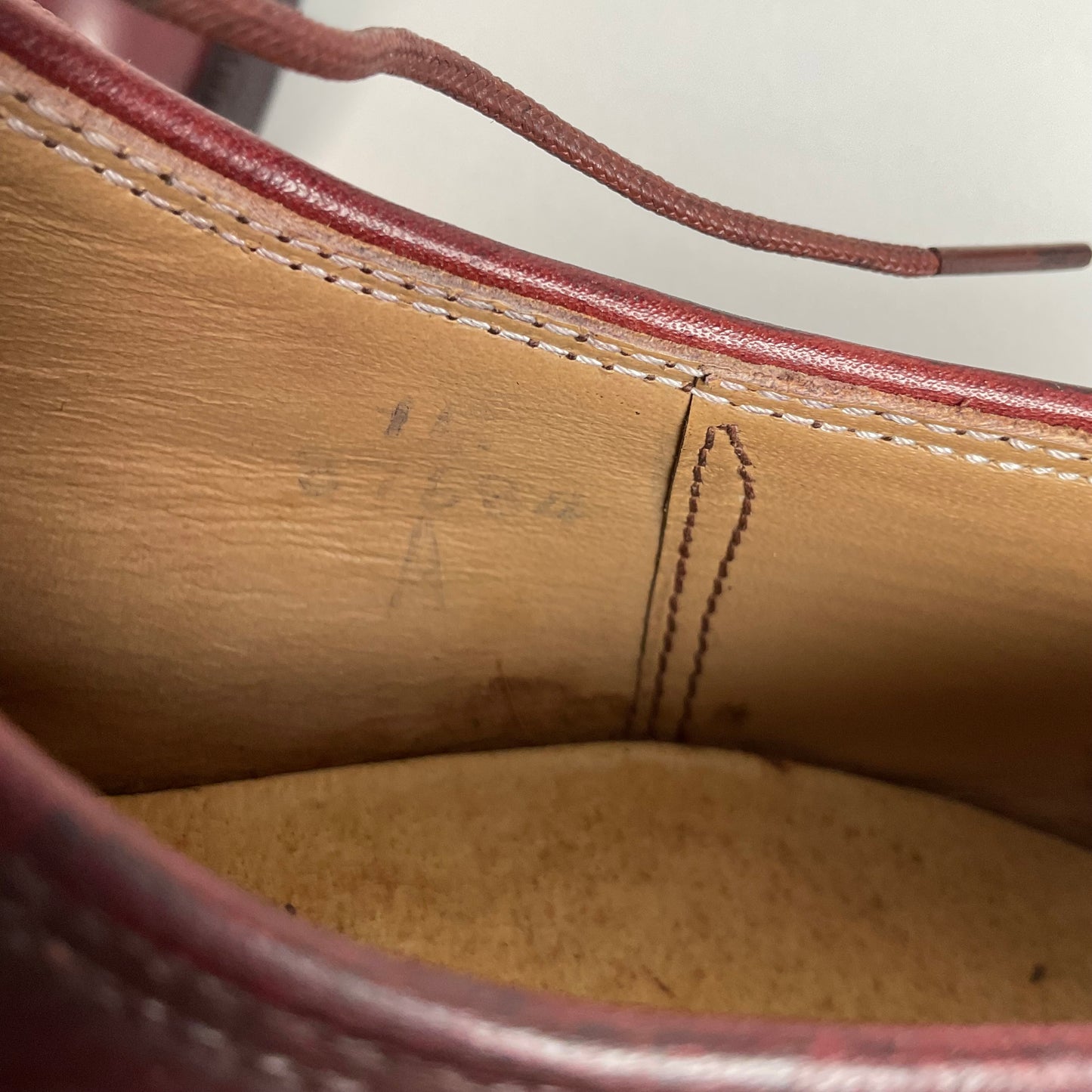 Vintage Lee Kee Whole Cut Oxford Shoes EU 42 | US 9 Deadstock