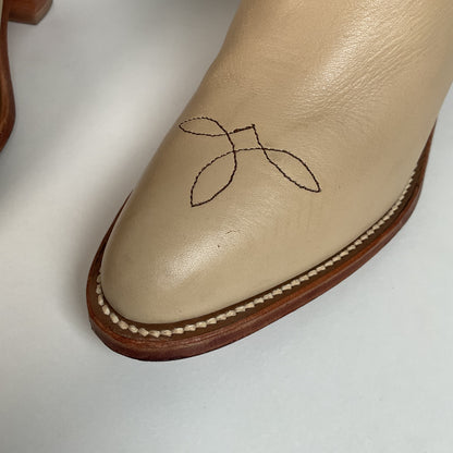 Vintage Frye Cowgirl Boots | Original Box | Alabaster | Women’s 8 B