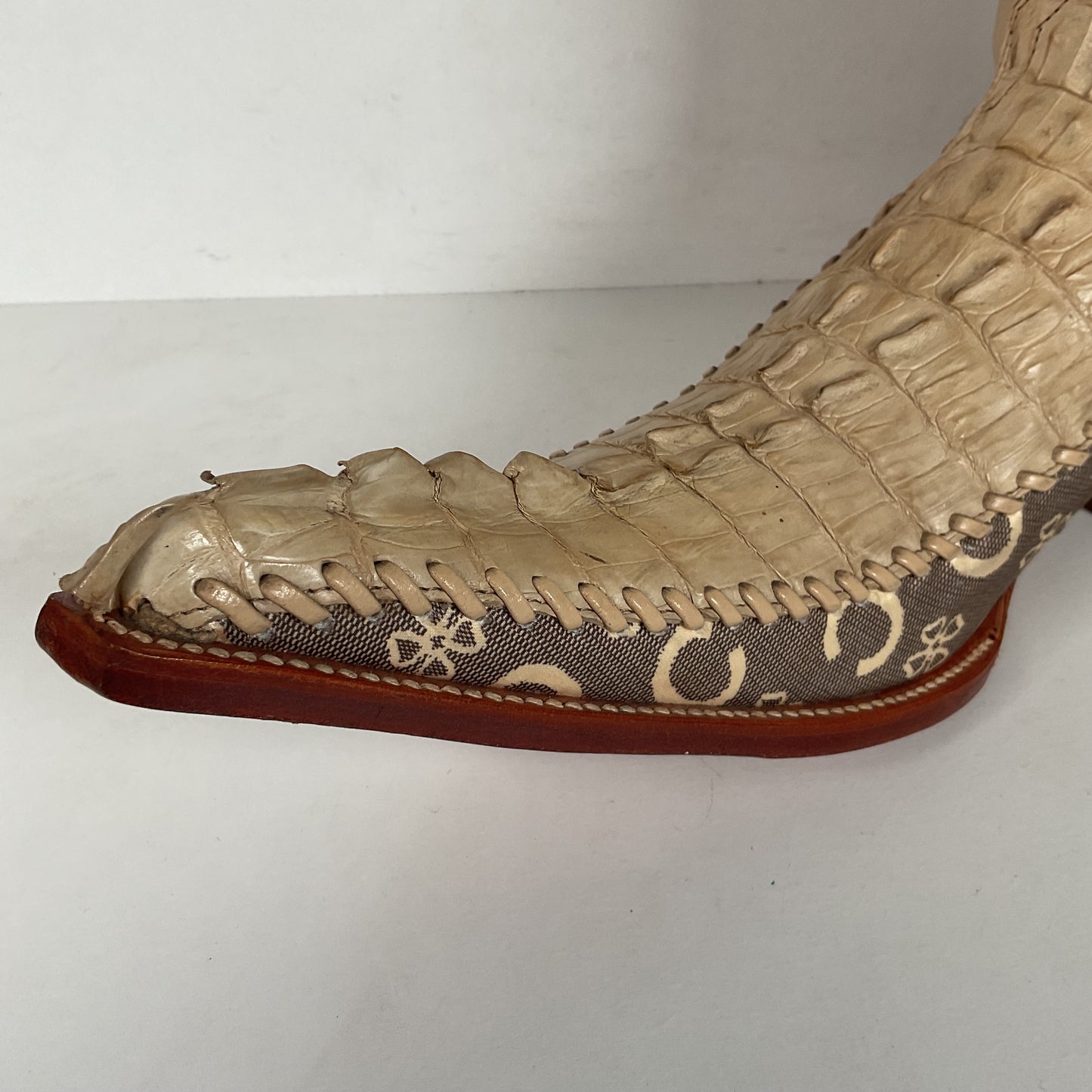 Los Altos Caiman Crocodile Boots | Exotic | Pointy Toe | Cream | Men’s 9 EE