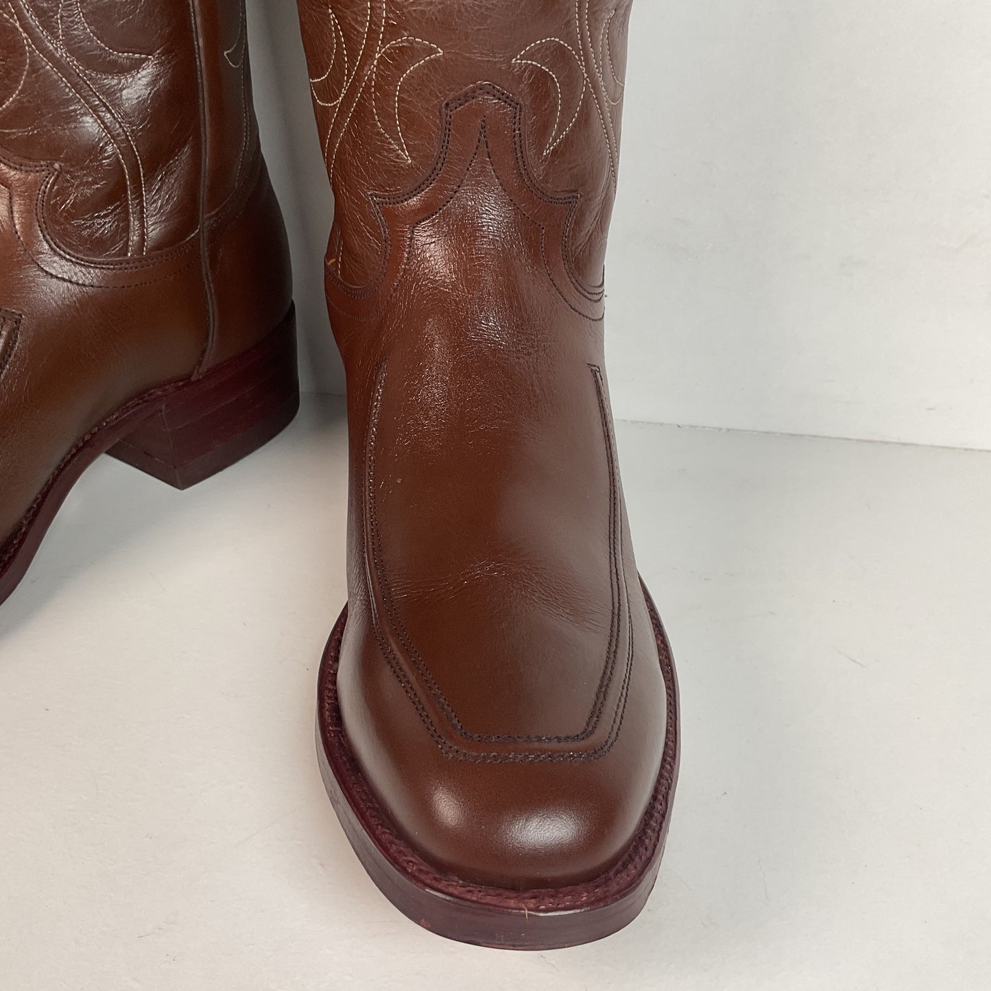 Vintage 1970s Dan Post Cowboy Boots 9 D French Toe