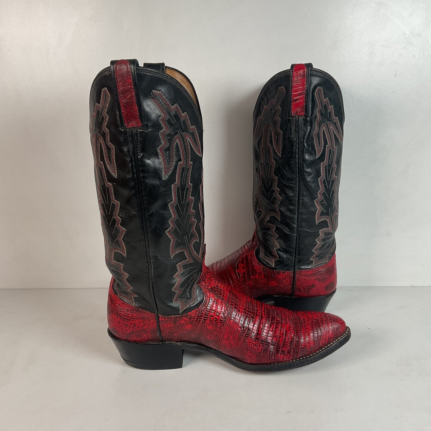 Vintage Dan Post Red Teju Lizard Cowboy Boots  9 D USA Natural Cut