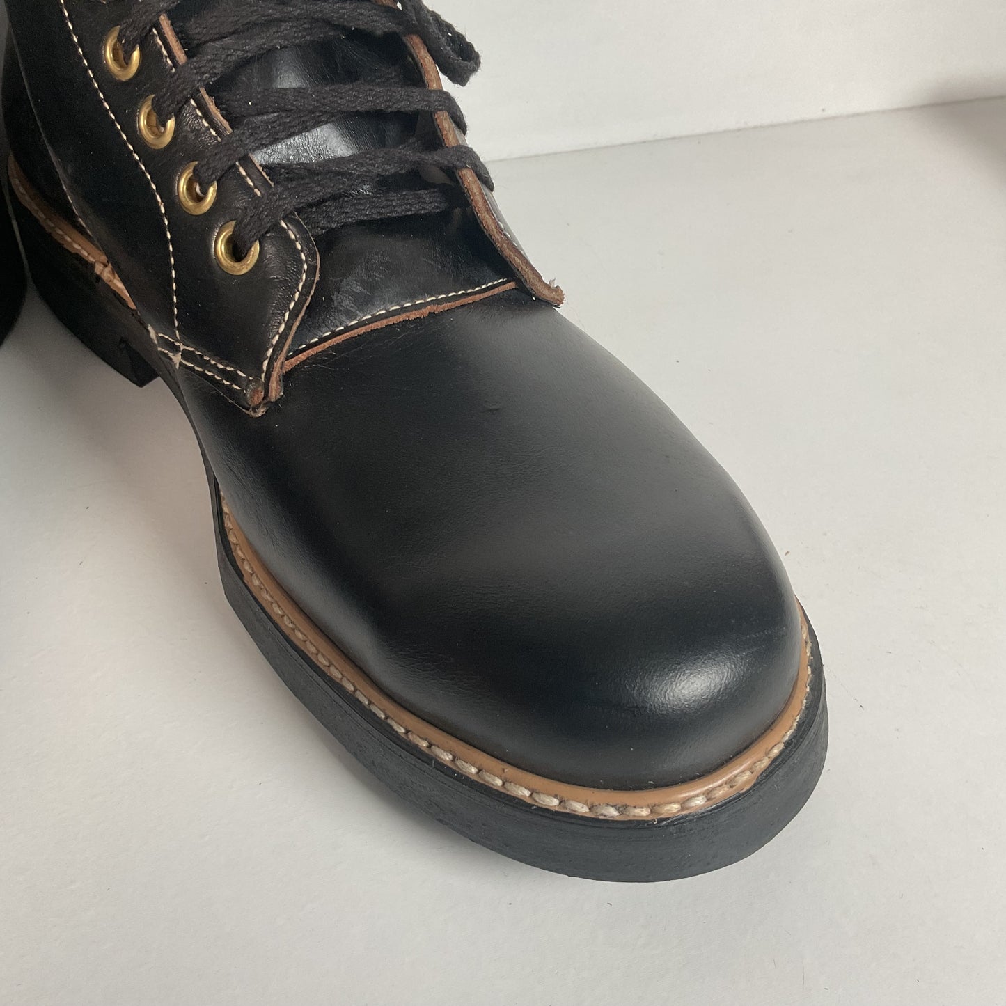 Vintage Men’s Black Leather Ankle Boots Size 9 Plain Toe 1960s