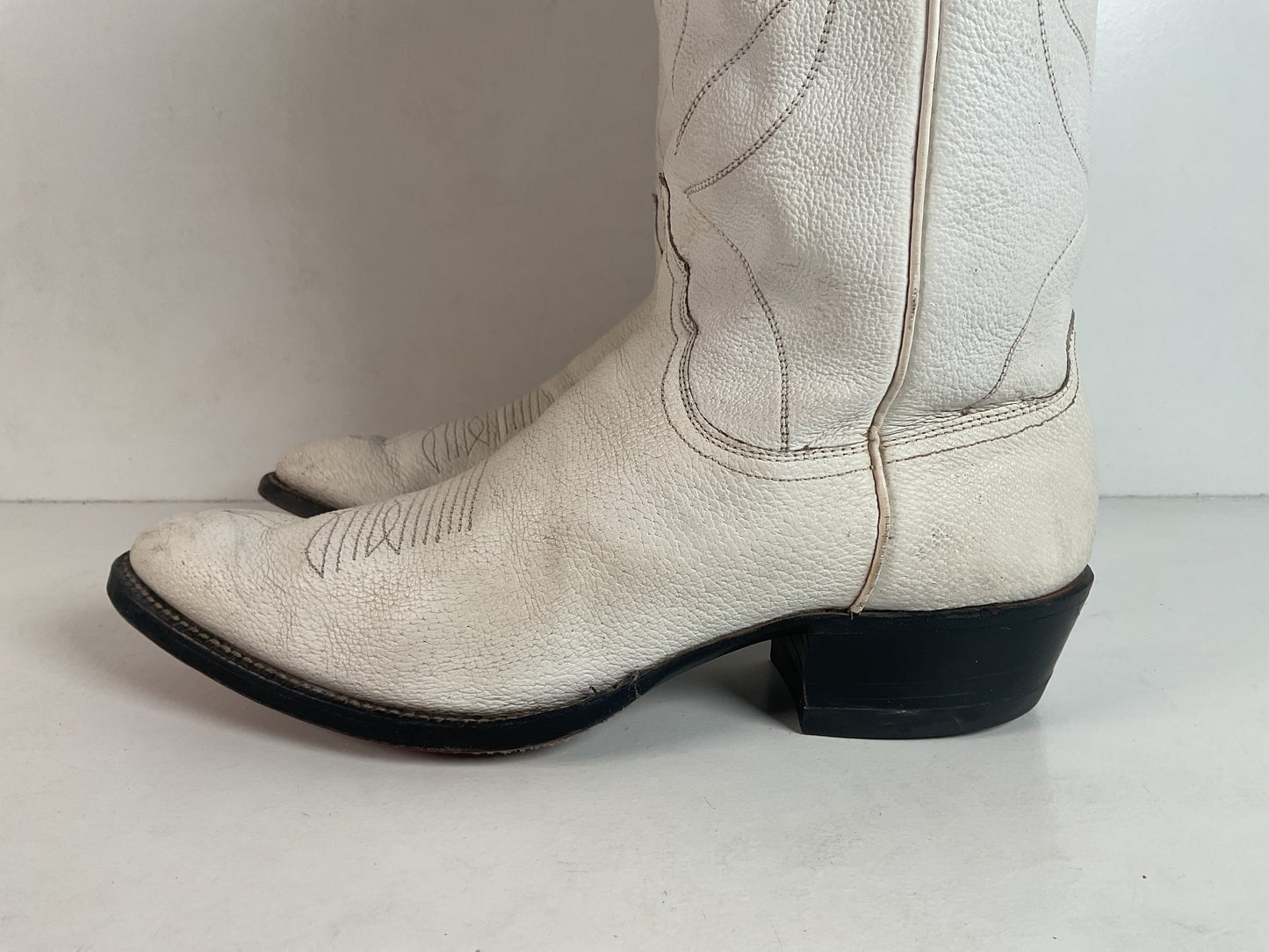 Vintage Justin White Label Cowboy Boots | USA Made | Men’s 9.5 D