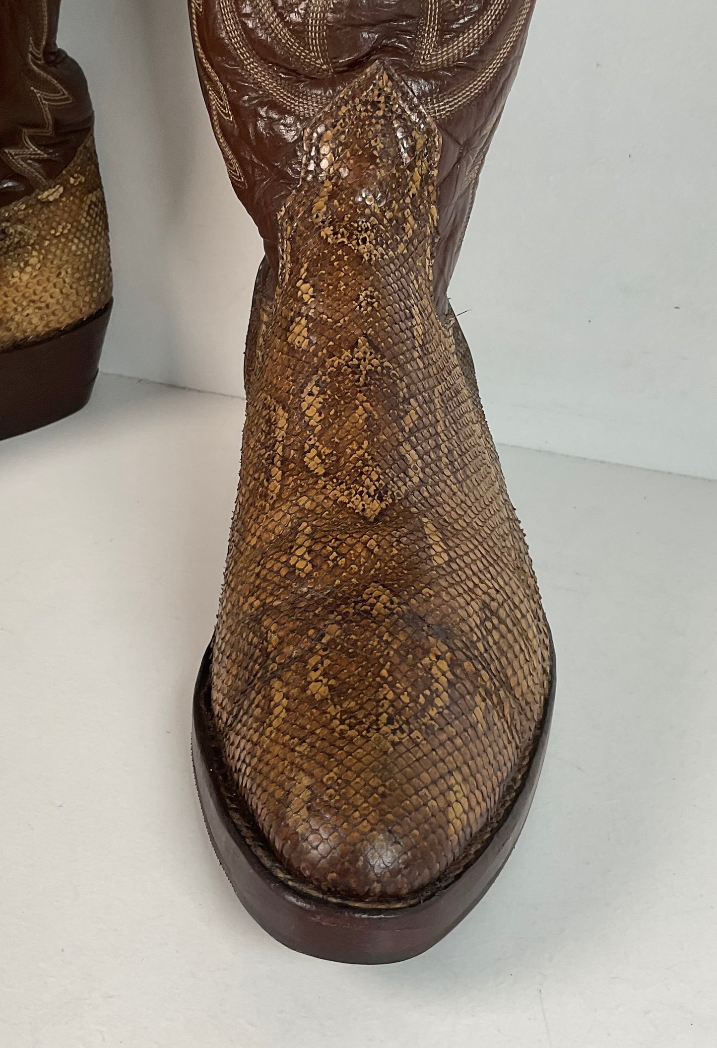 Vintage Nocona Boa Snakeskin Cowboy Boots 8 D Front Cut