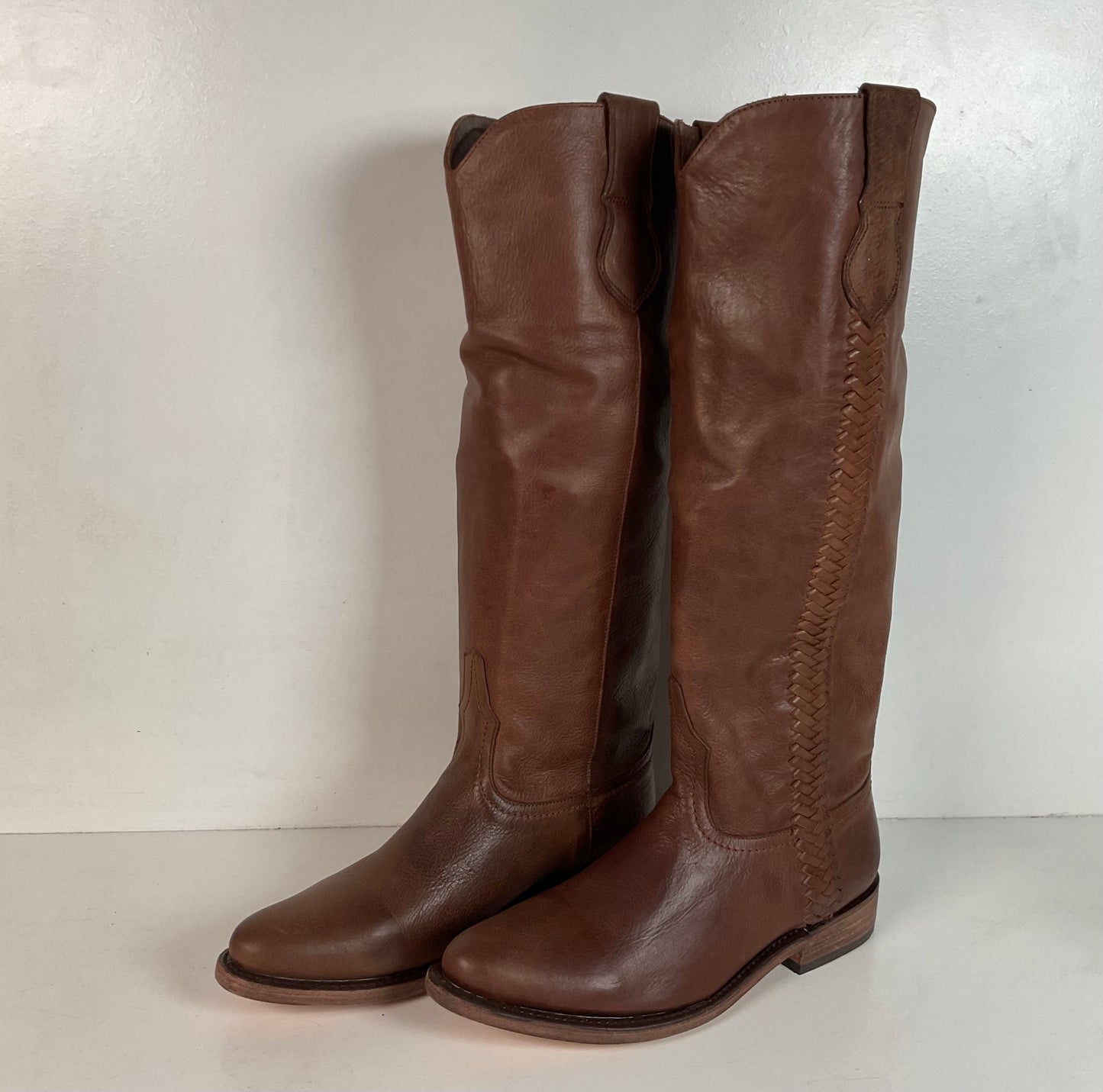 Lucchese Chelsea Braided Riding Boots 6 B Original Box