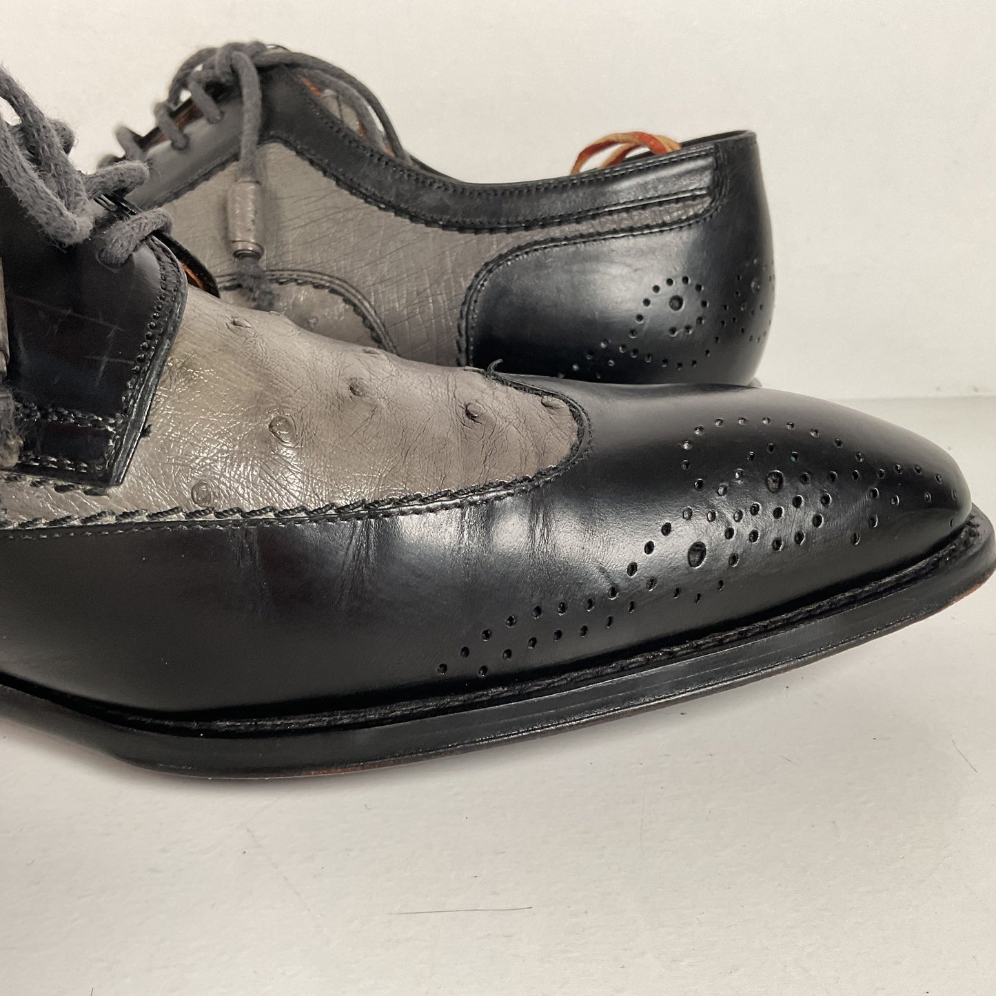 Mezlan Ostrich Quill Medallion Shoes | Derby | Exotic | Men’s 9.5 M